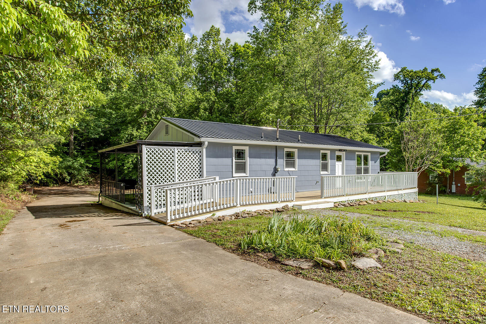 1218 Cassell Drive Knoxville TN 37912