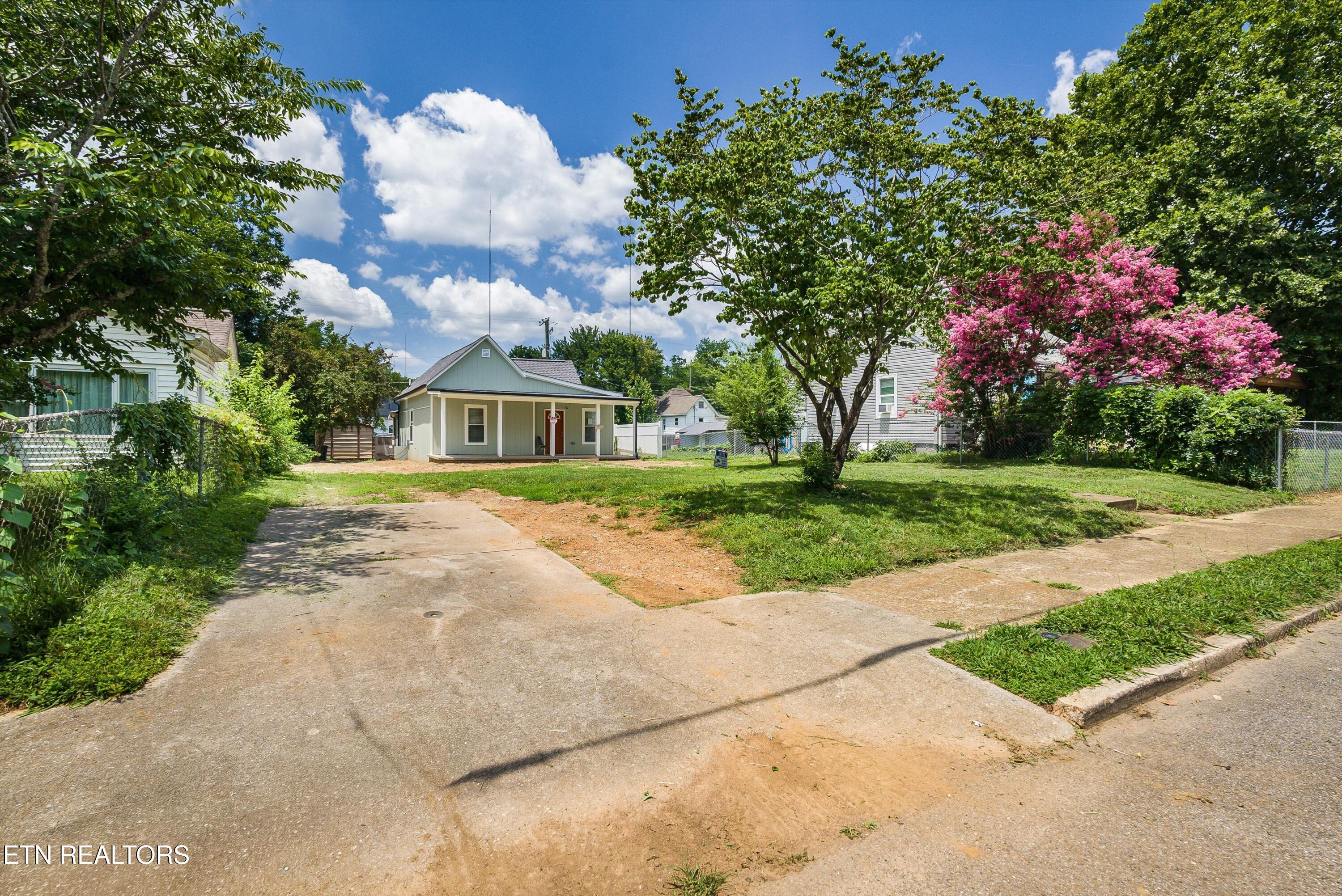 427 Oglewood Avenue Knoxville TN 37917