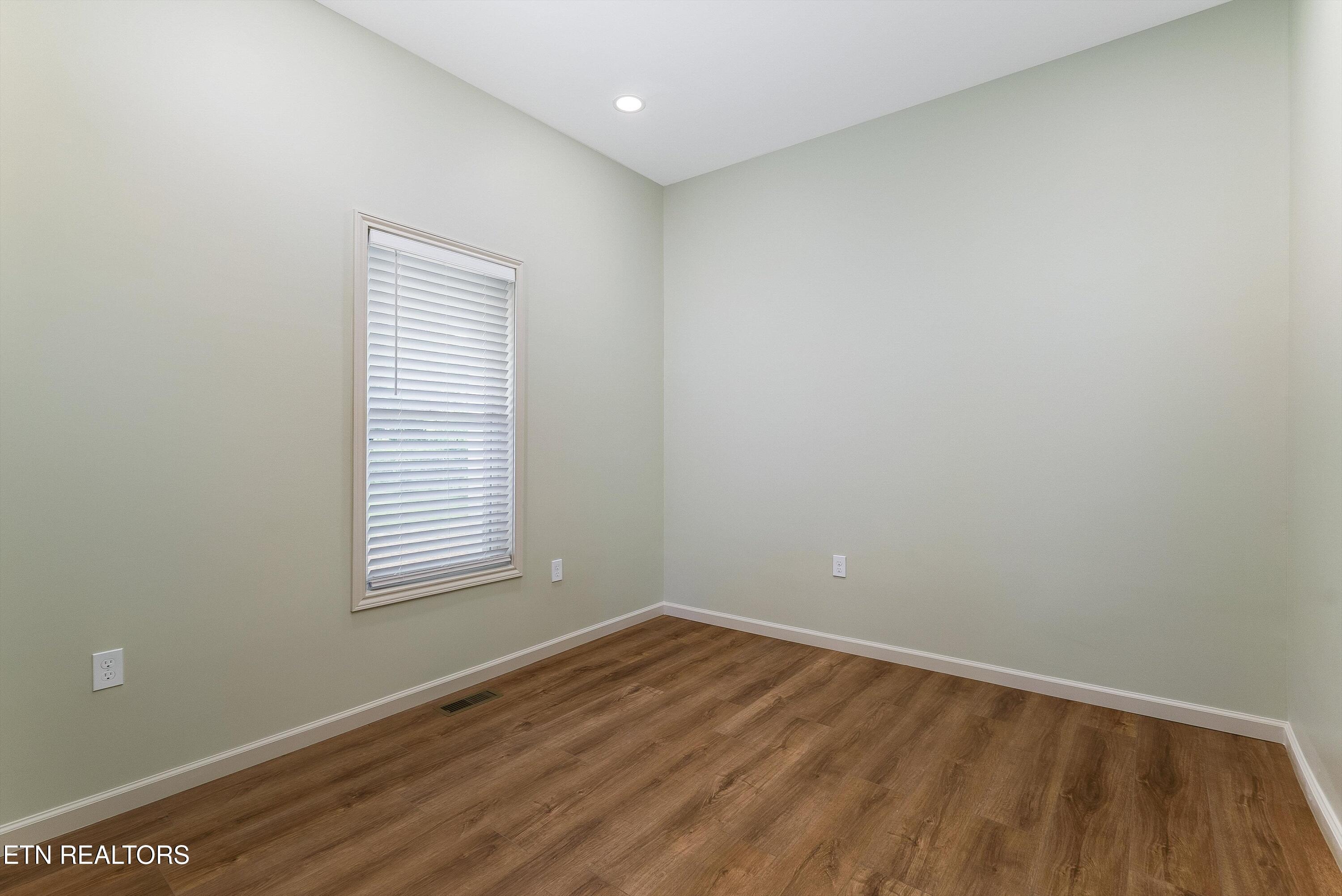 427 Oglewood Avenue Knoxville TN 37917
