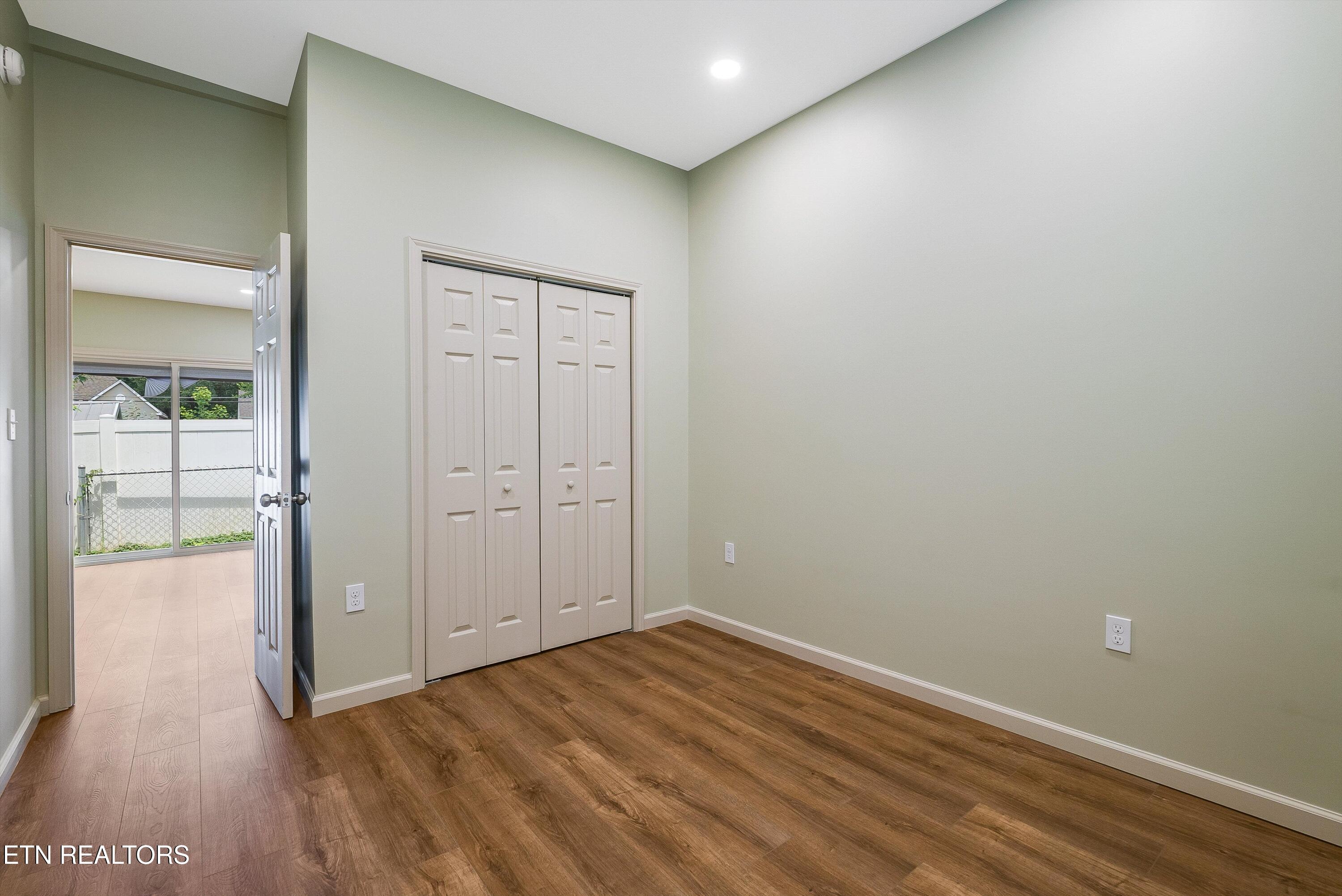 427 Oglewood Avenue Knoxville TN 37917