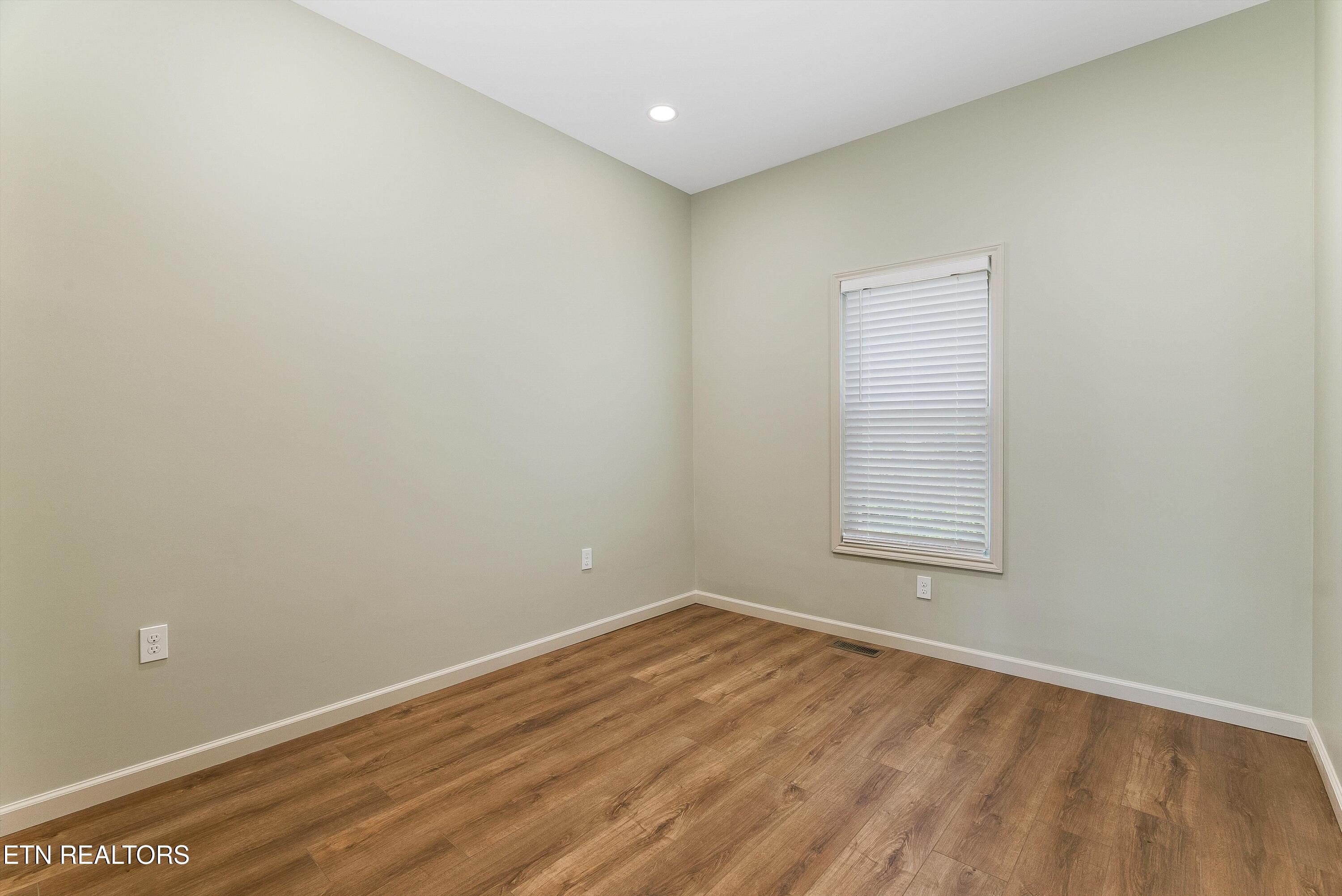 427 Oglewood Avenue Knoxville TN 37917