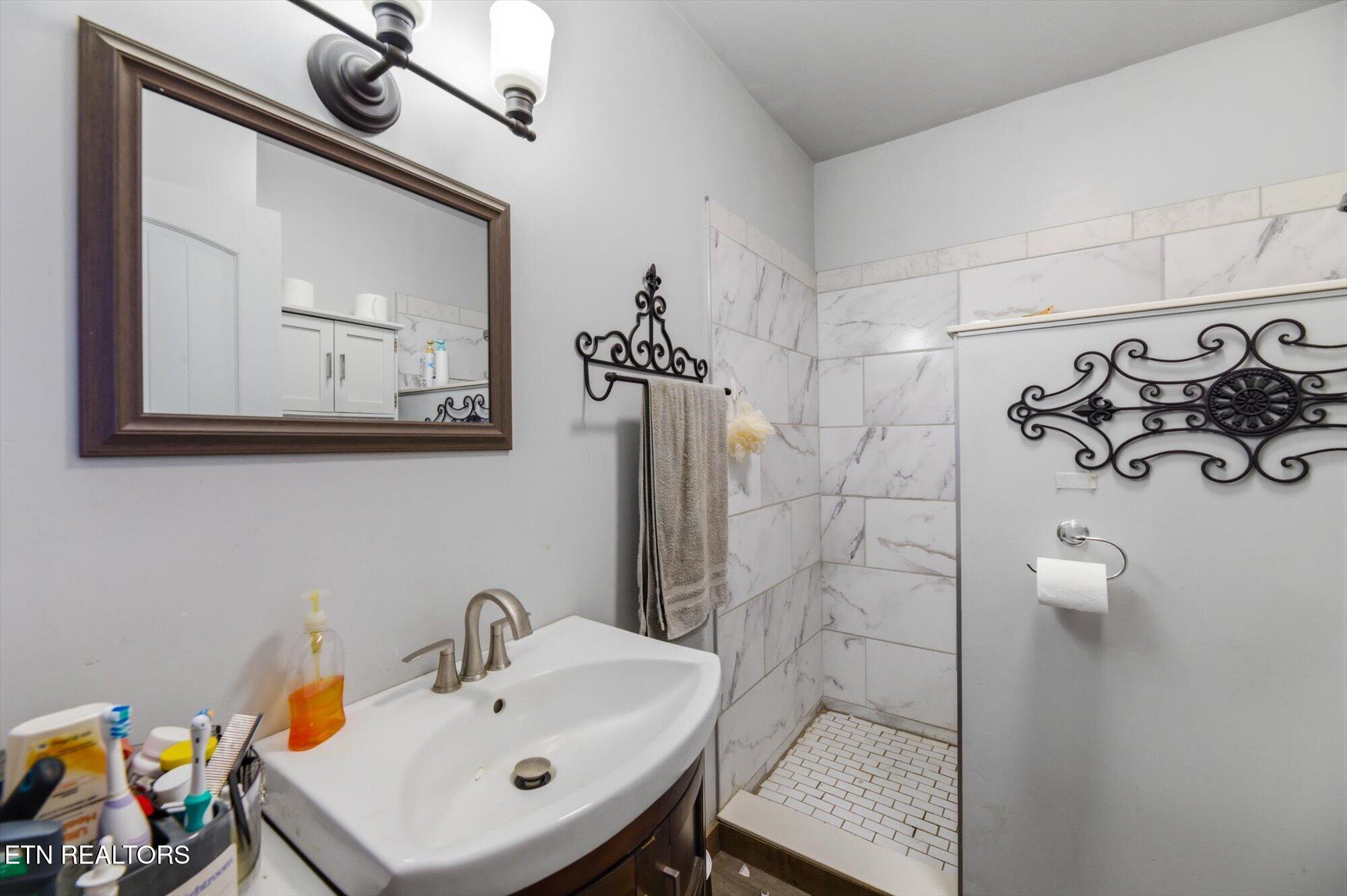 140 Donahue Road Luttrell TN 37779