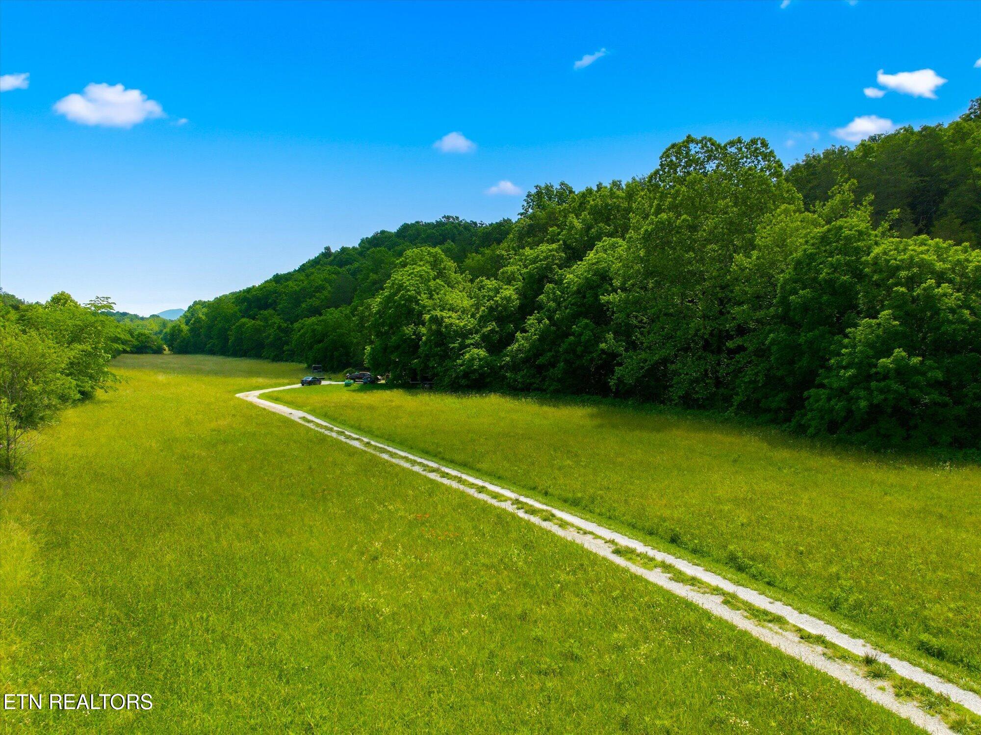140 Donahue Road Luttrell TN 37779