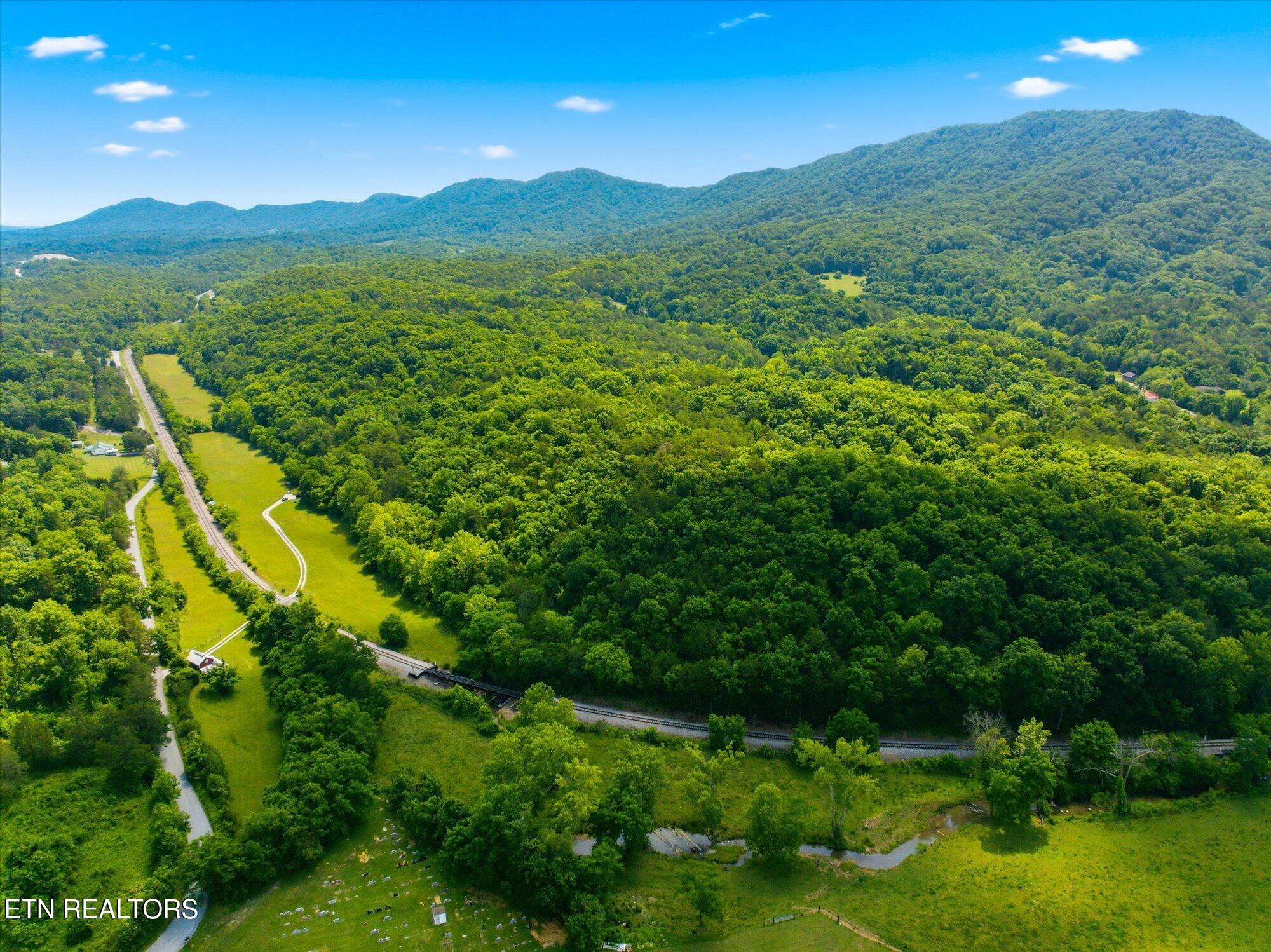 140 Donahue Road Luttrell TN 37779