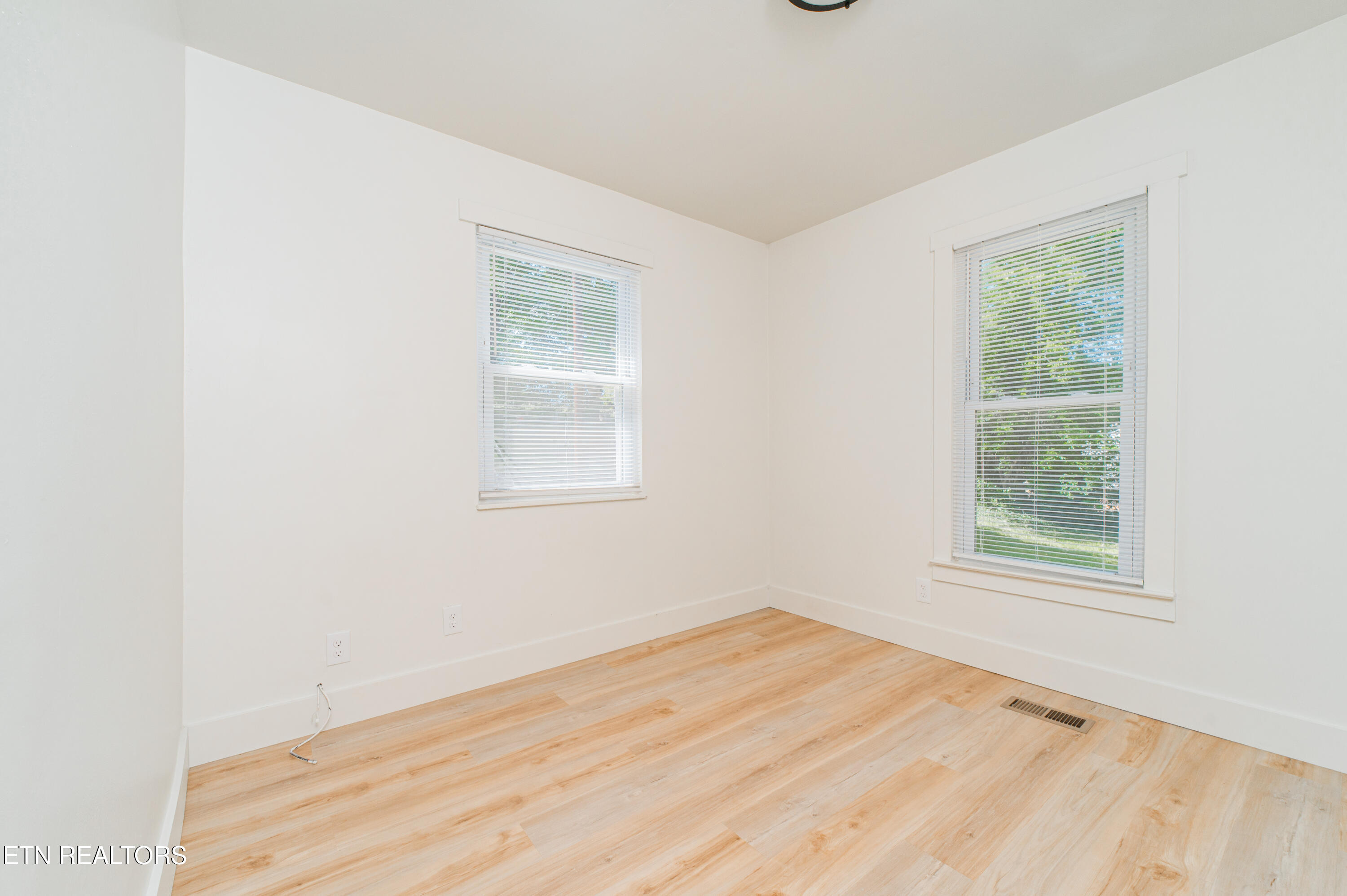 353 W Goddard Avenue Maryville TN 37803