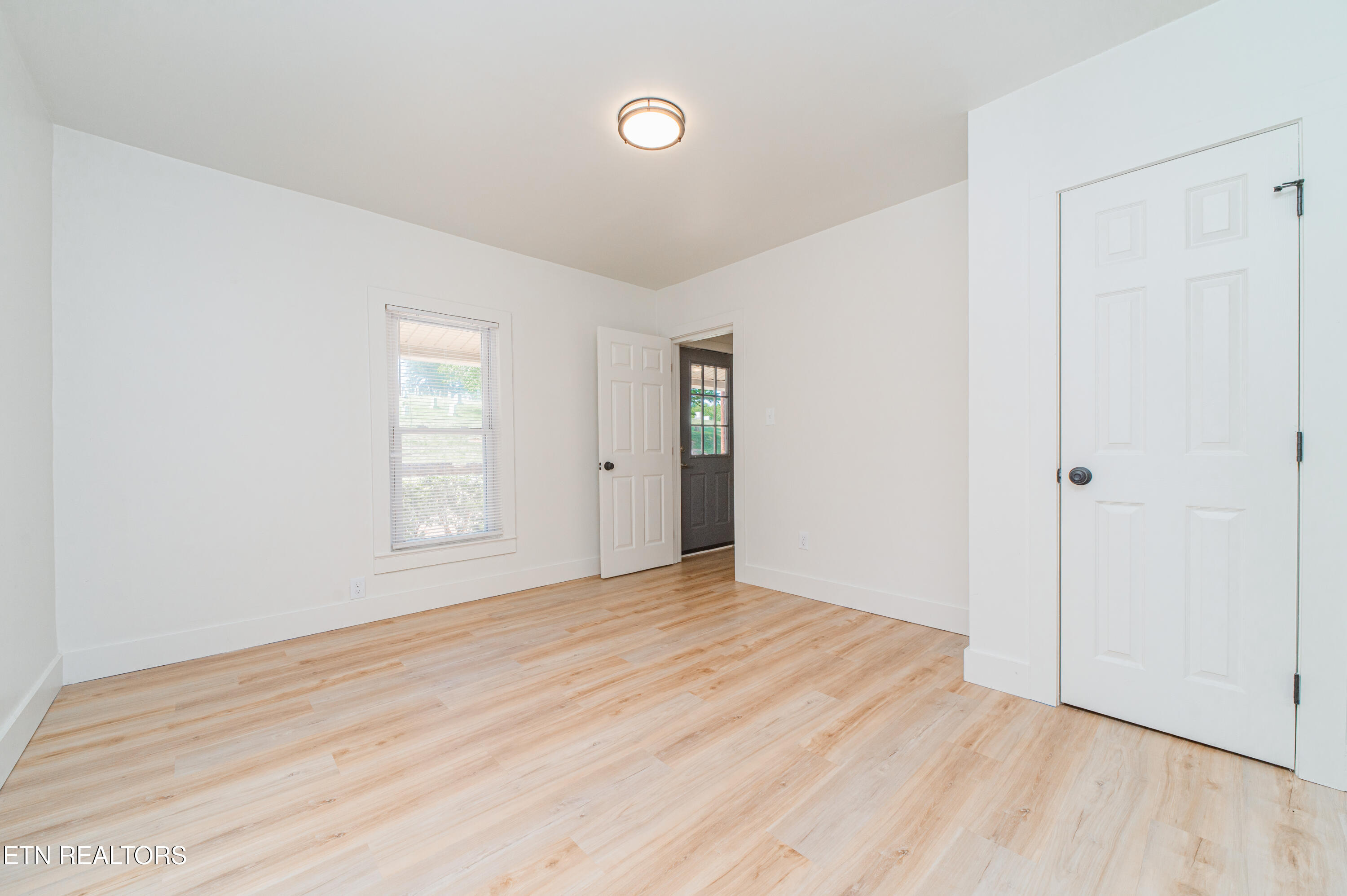 353 W Goddard Avenue Maryville TN 37803