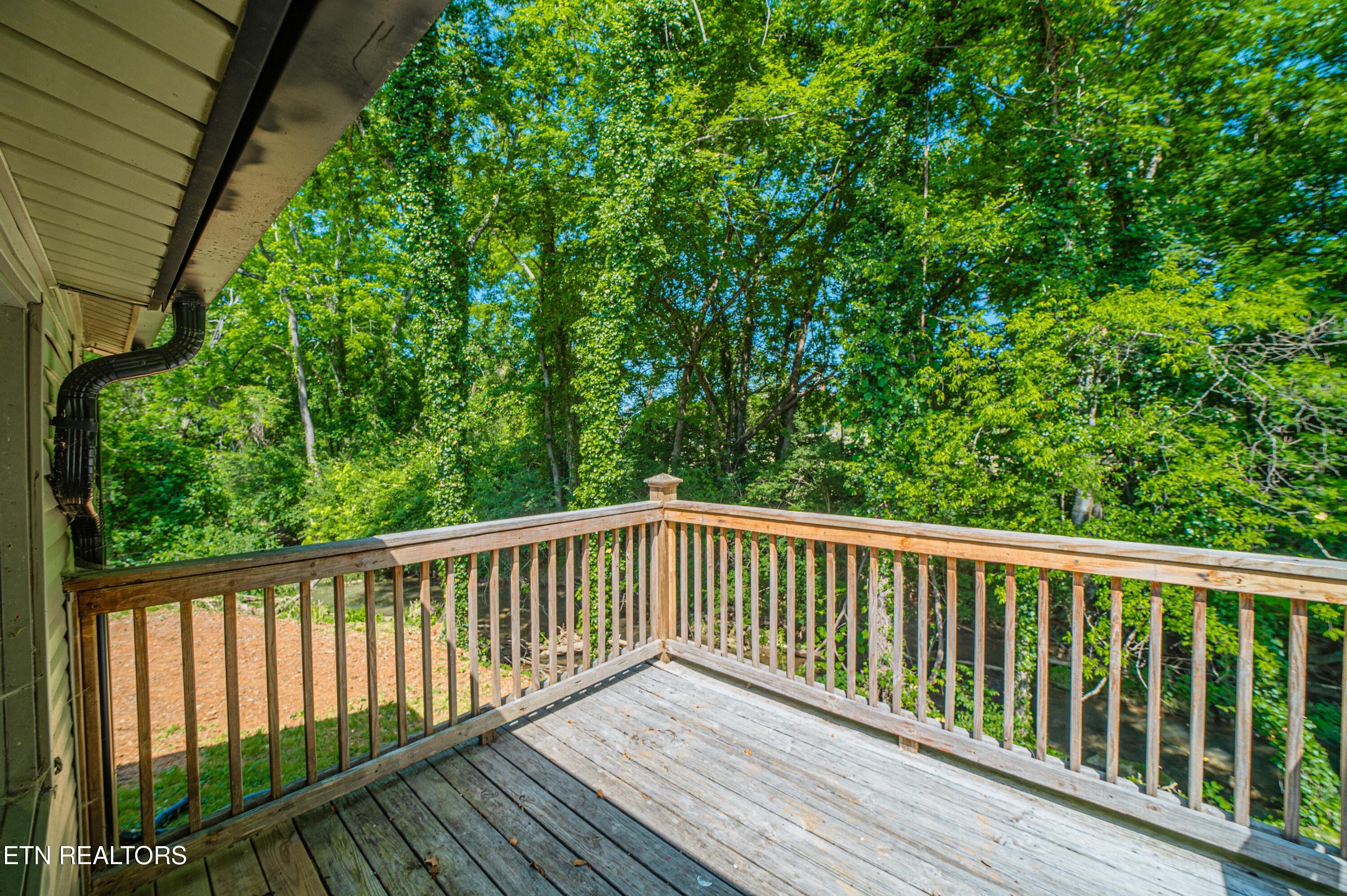 353 W Goddard Avenue Maryville TN 37803