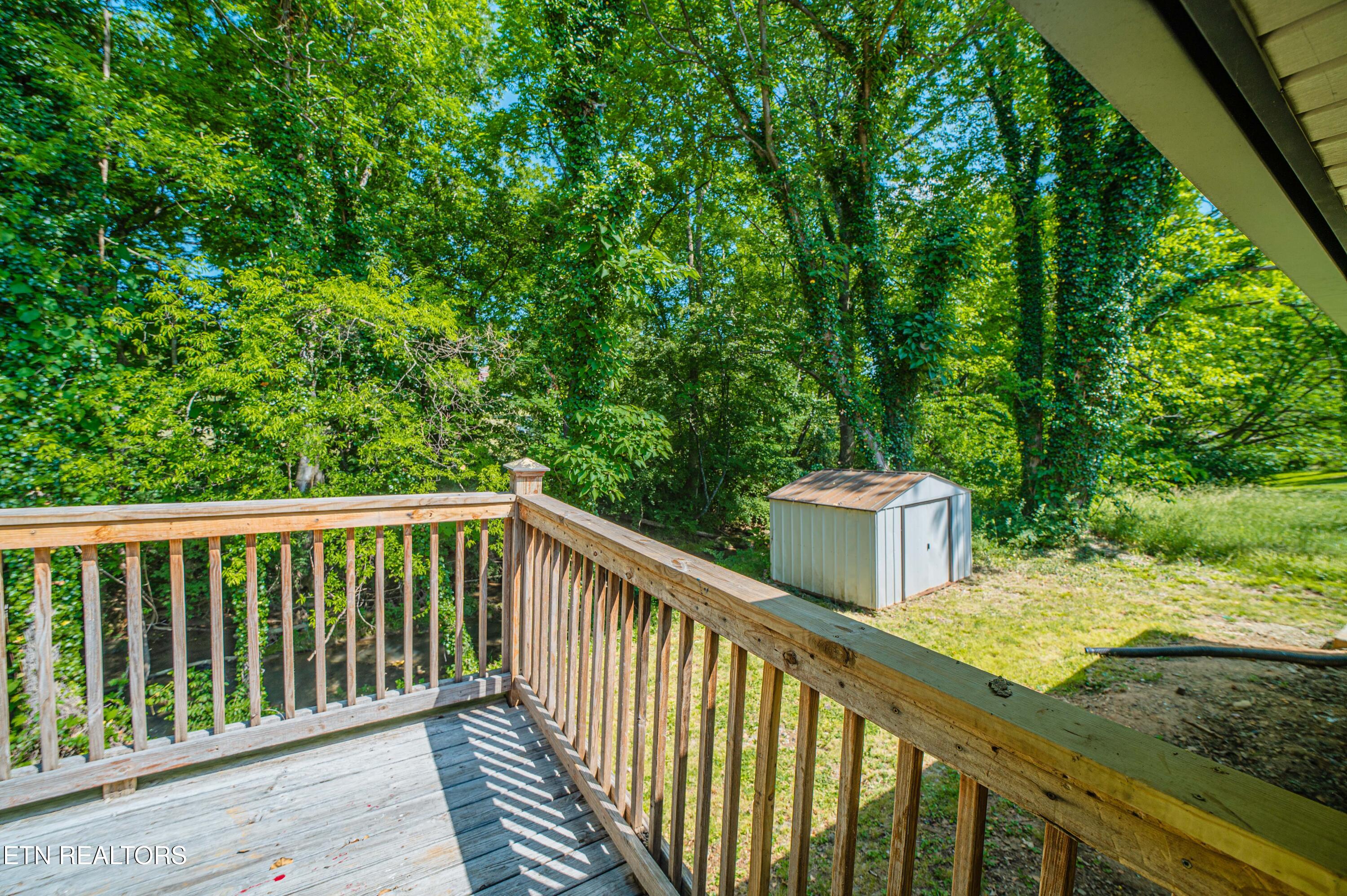 353 W Goddard Avenue Maryville TN 37803