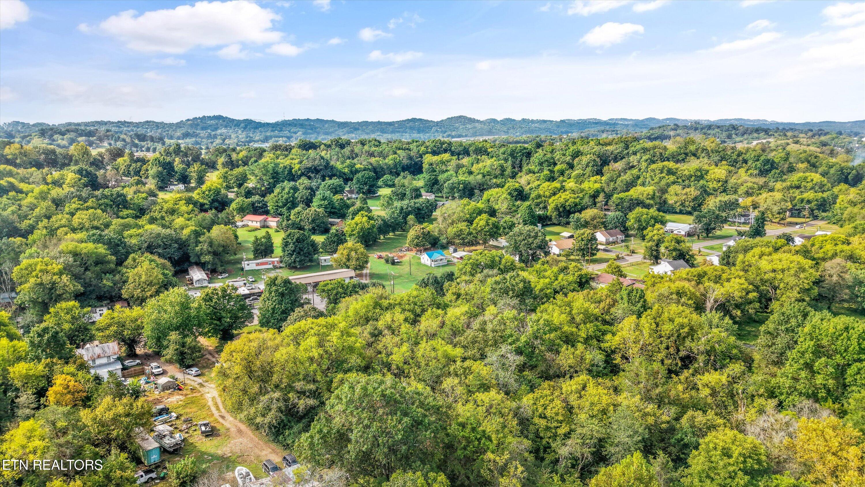 5821 Thorn Grove Pike Knoxville TN 37914
