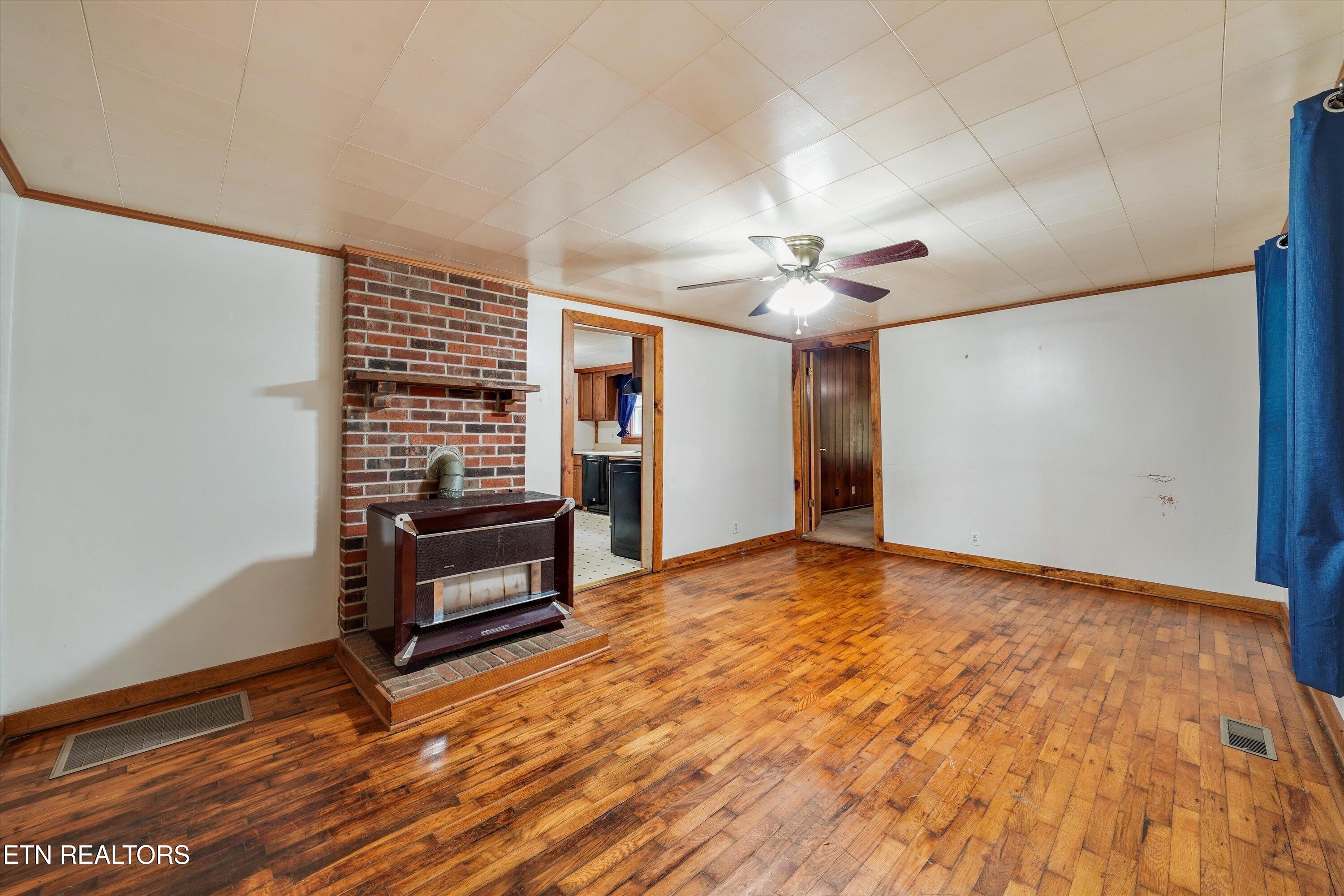 5821 Thorn Grove Pike Knoxville TN 37914