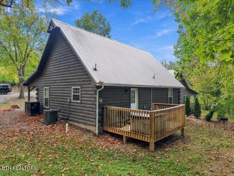 527 Golf Road Pigeon Forge TN 37863