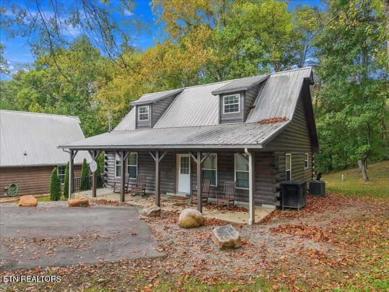 527 Golf Road Pigeon Forge TN 37863