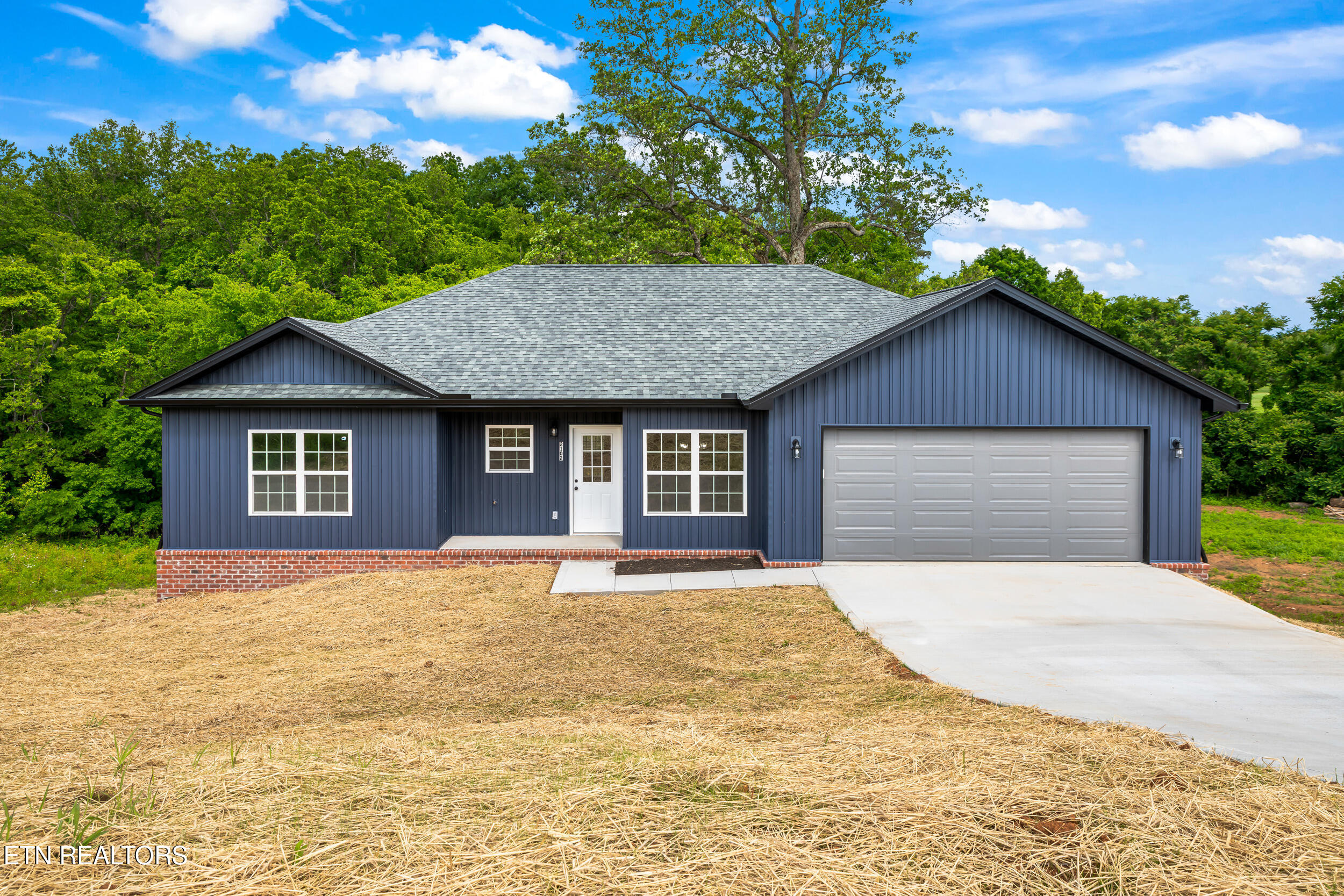 2102 Kings View Loop Seymour TN 37865