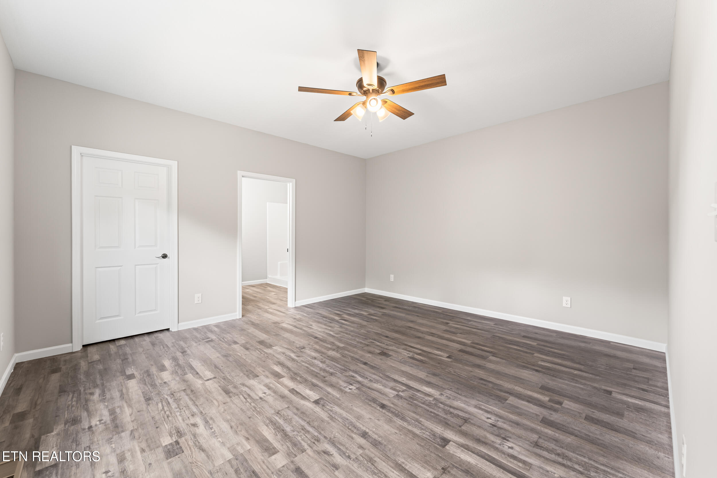 2102 Kings View Loop Seymour TN 37865