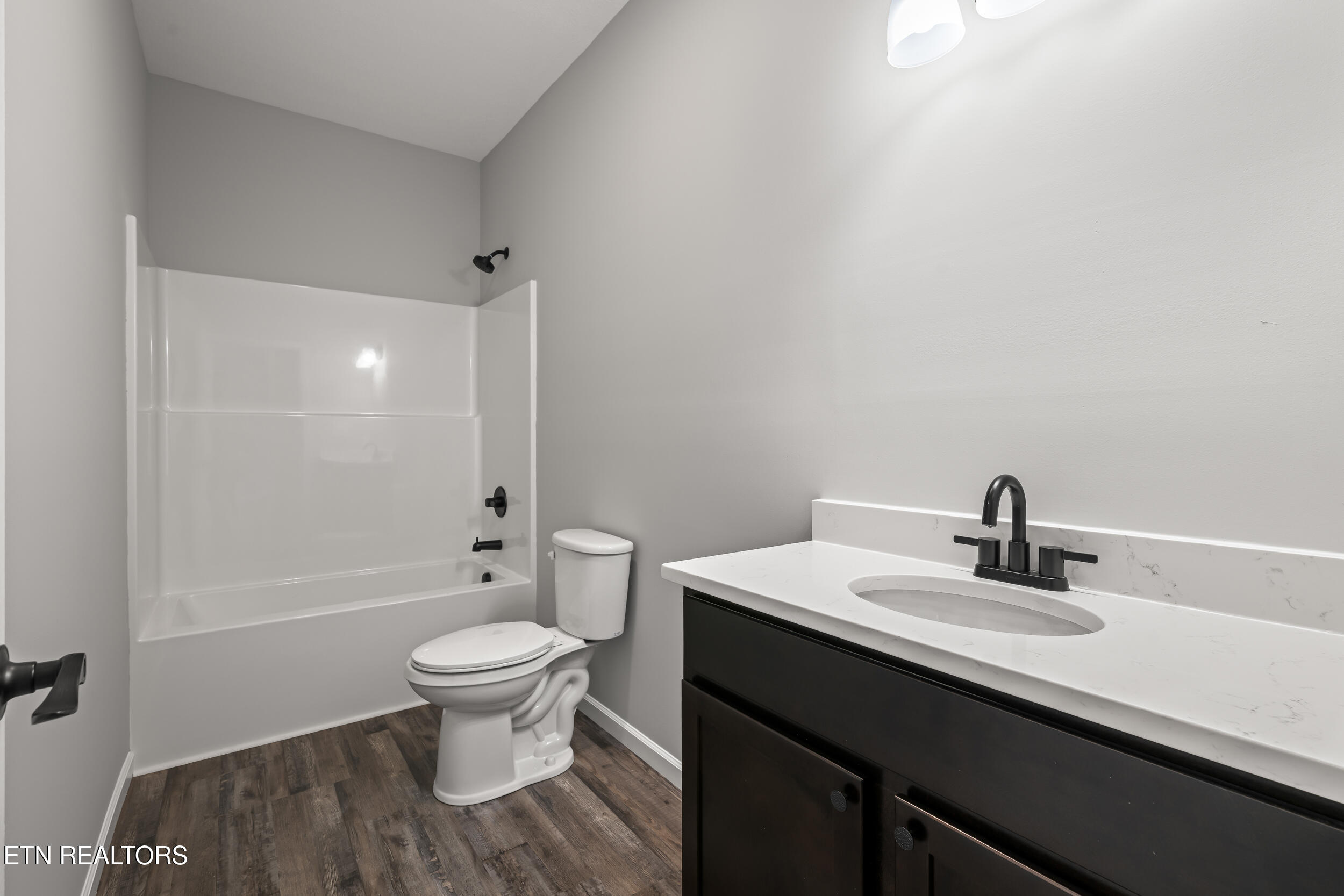 2102 Kings View Loop Seymour TN 37865