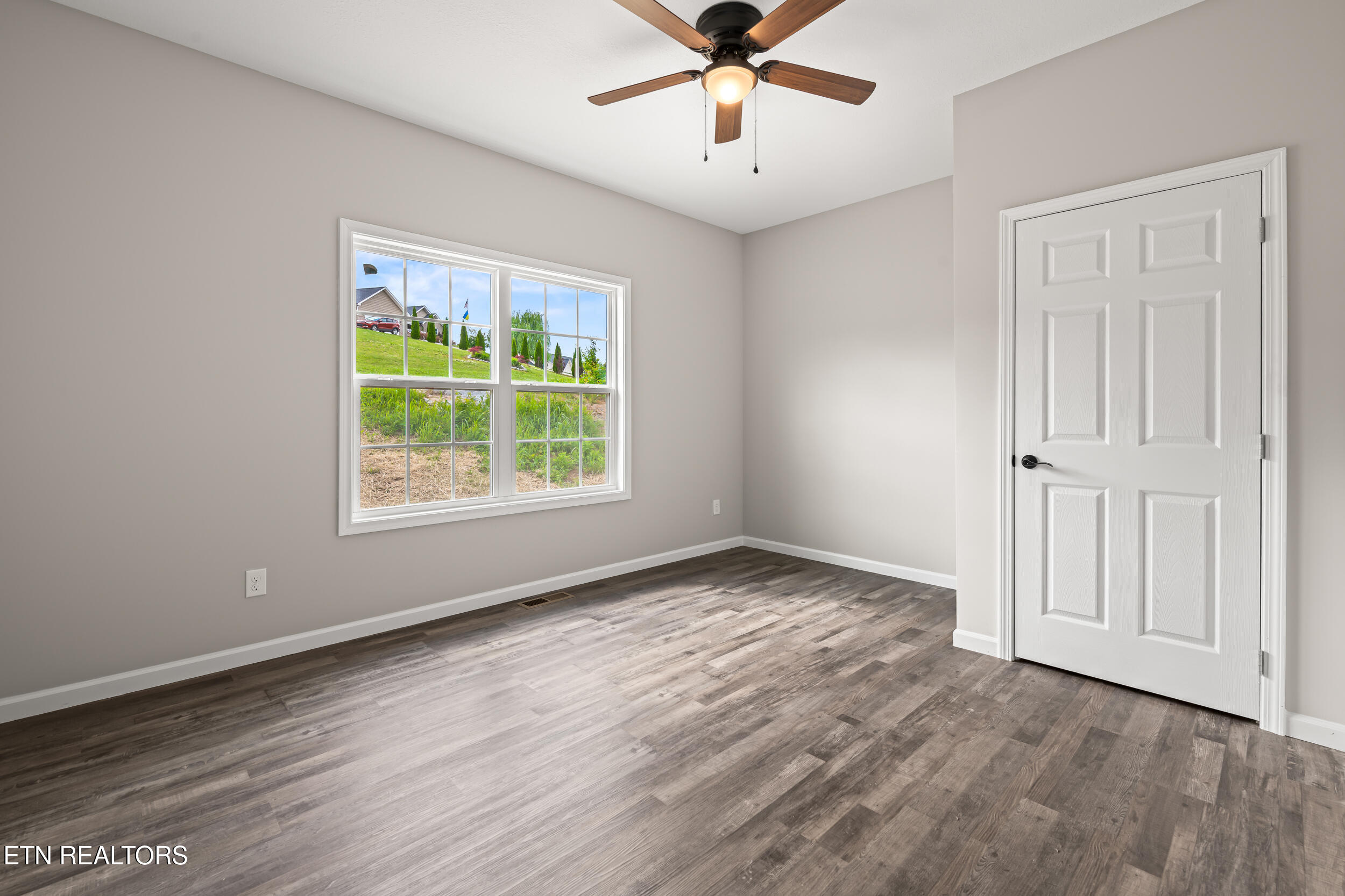 2102 Kings View Loop Seymour TN 37865