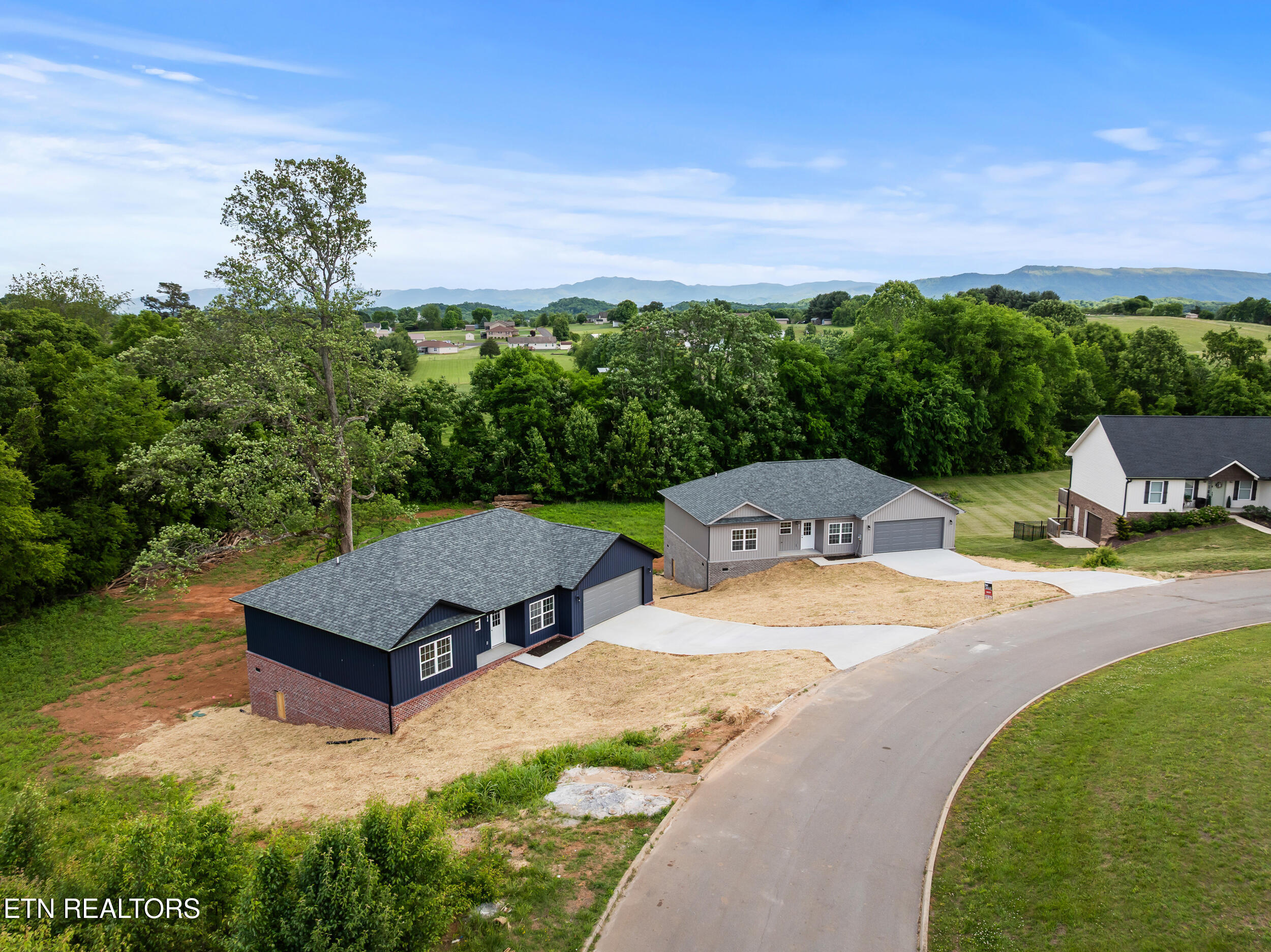 2102 Kings View Loop Seymour TN 37865