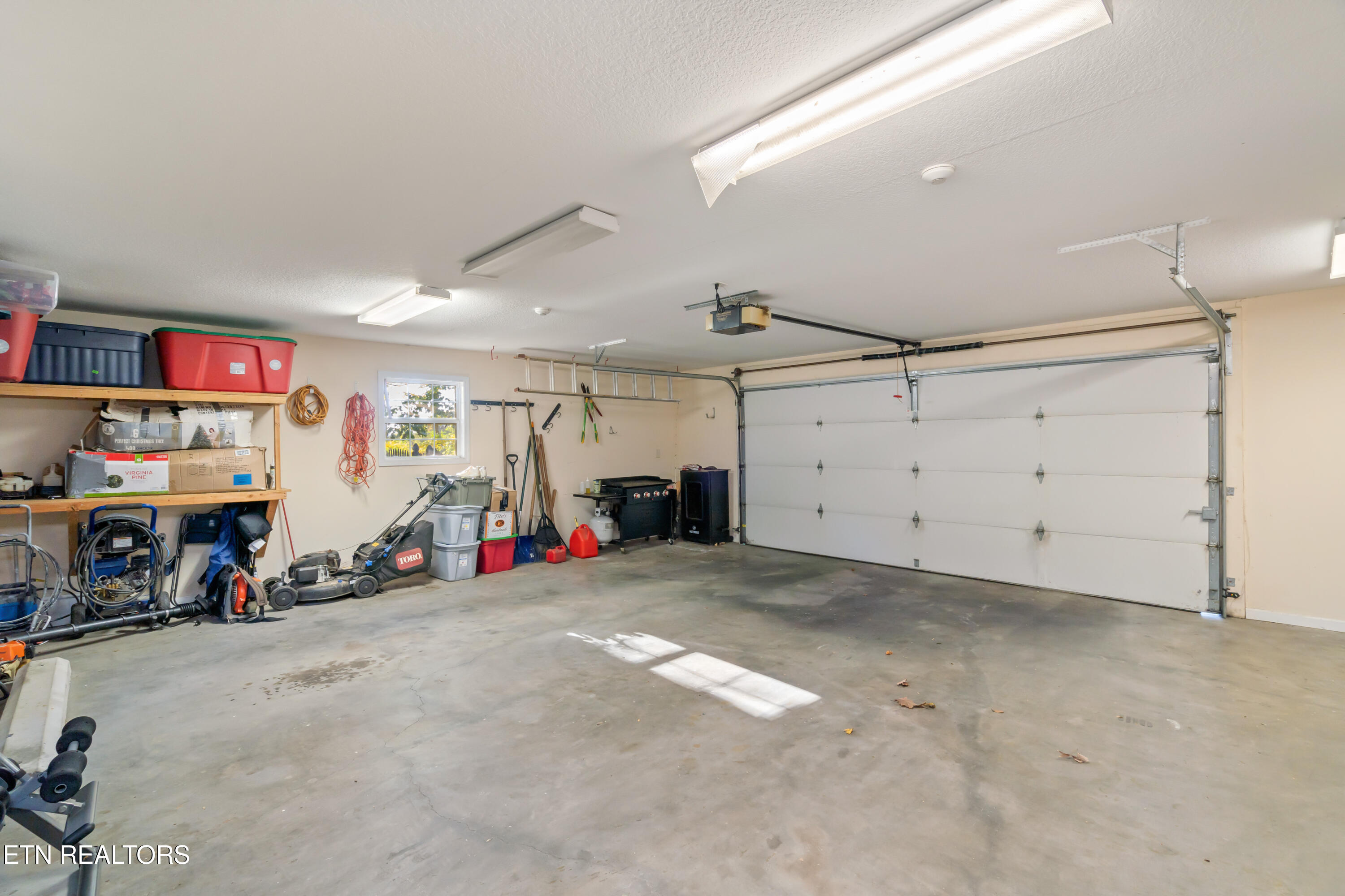 8536 Reagan Woods Lane Knoxville TN 37931
