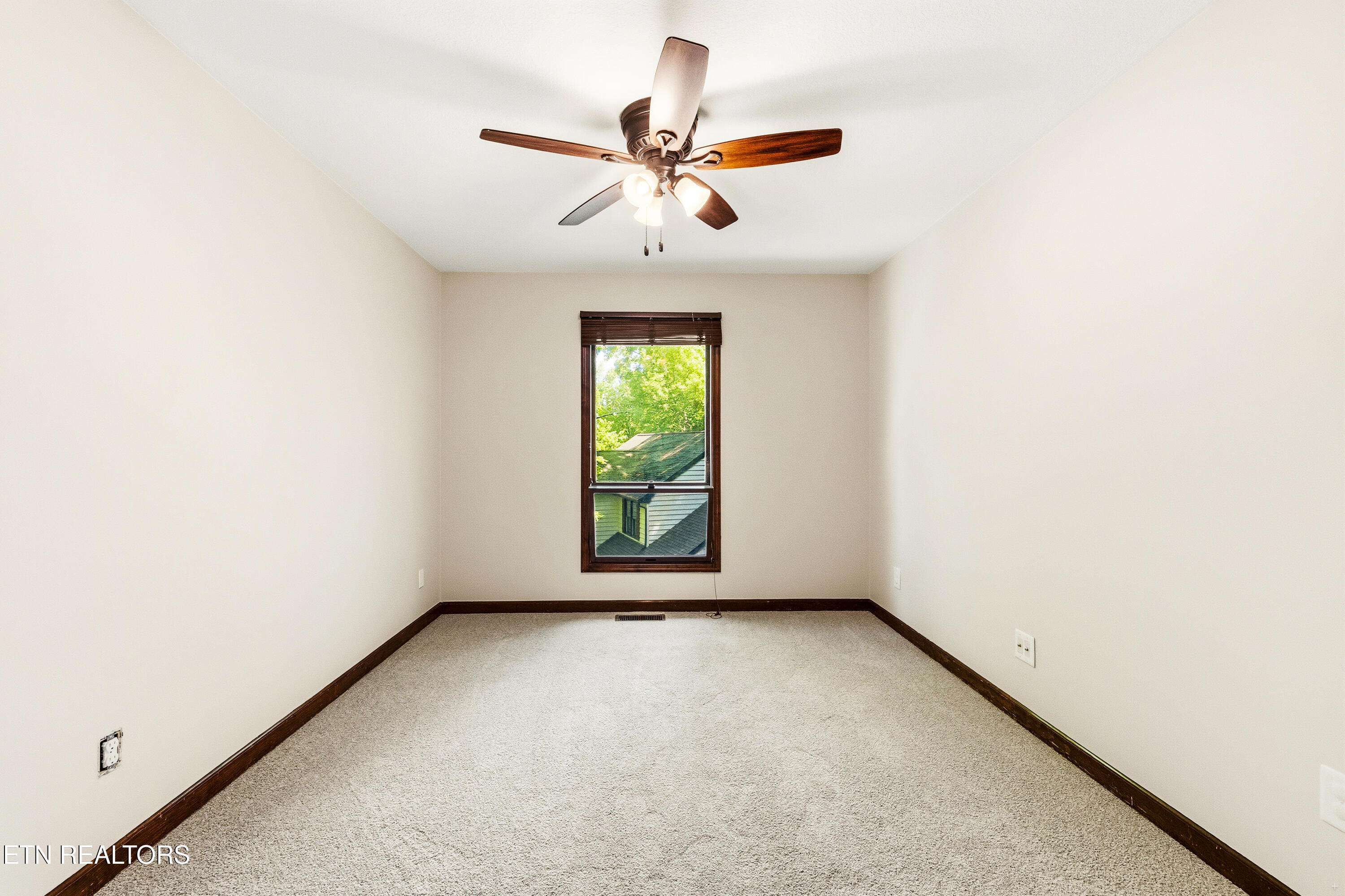 302 Saint Andrews Drive Knoxville TN 37934