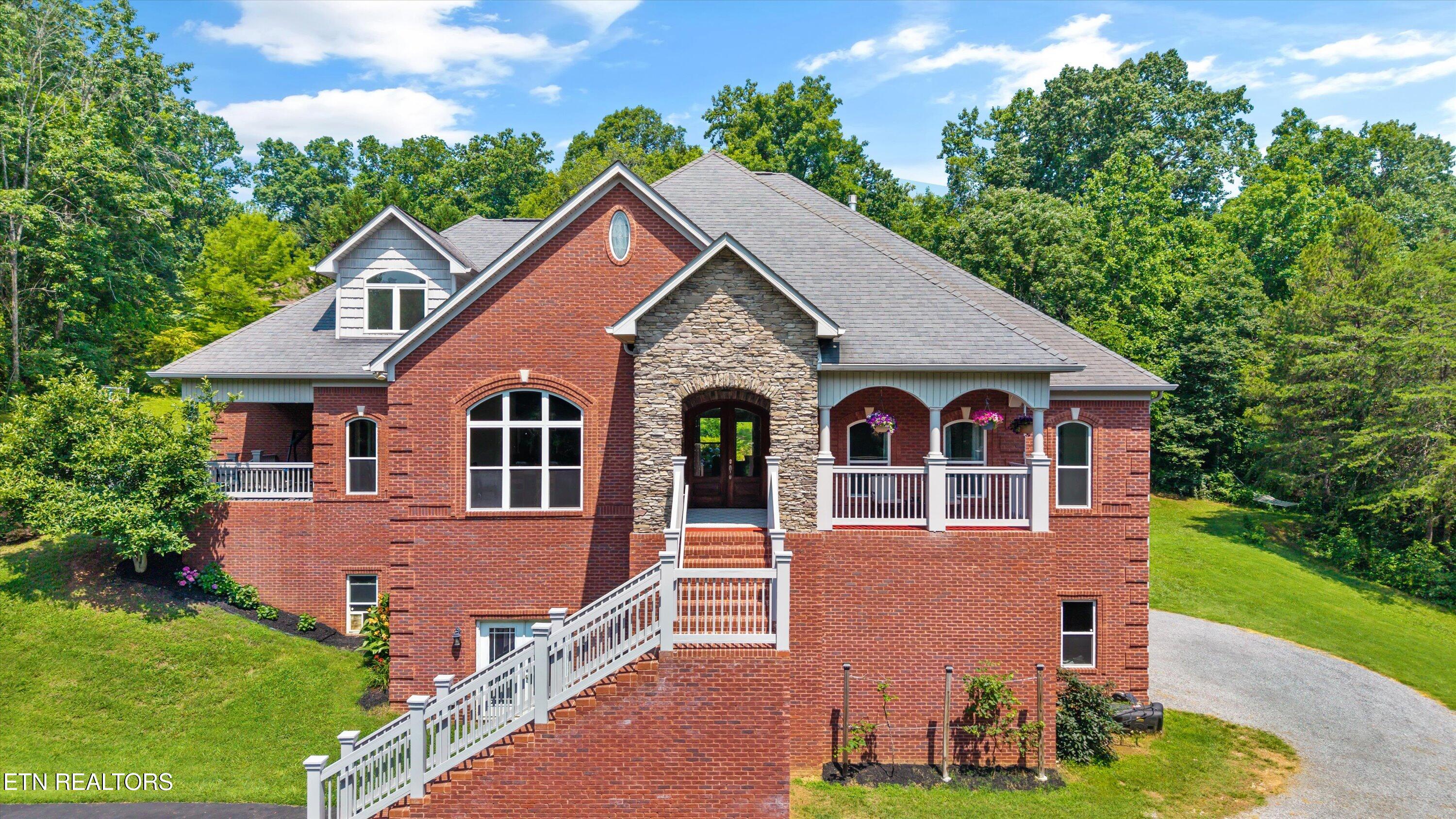 33 Riverside Drive Oak Ridge TN 37830