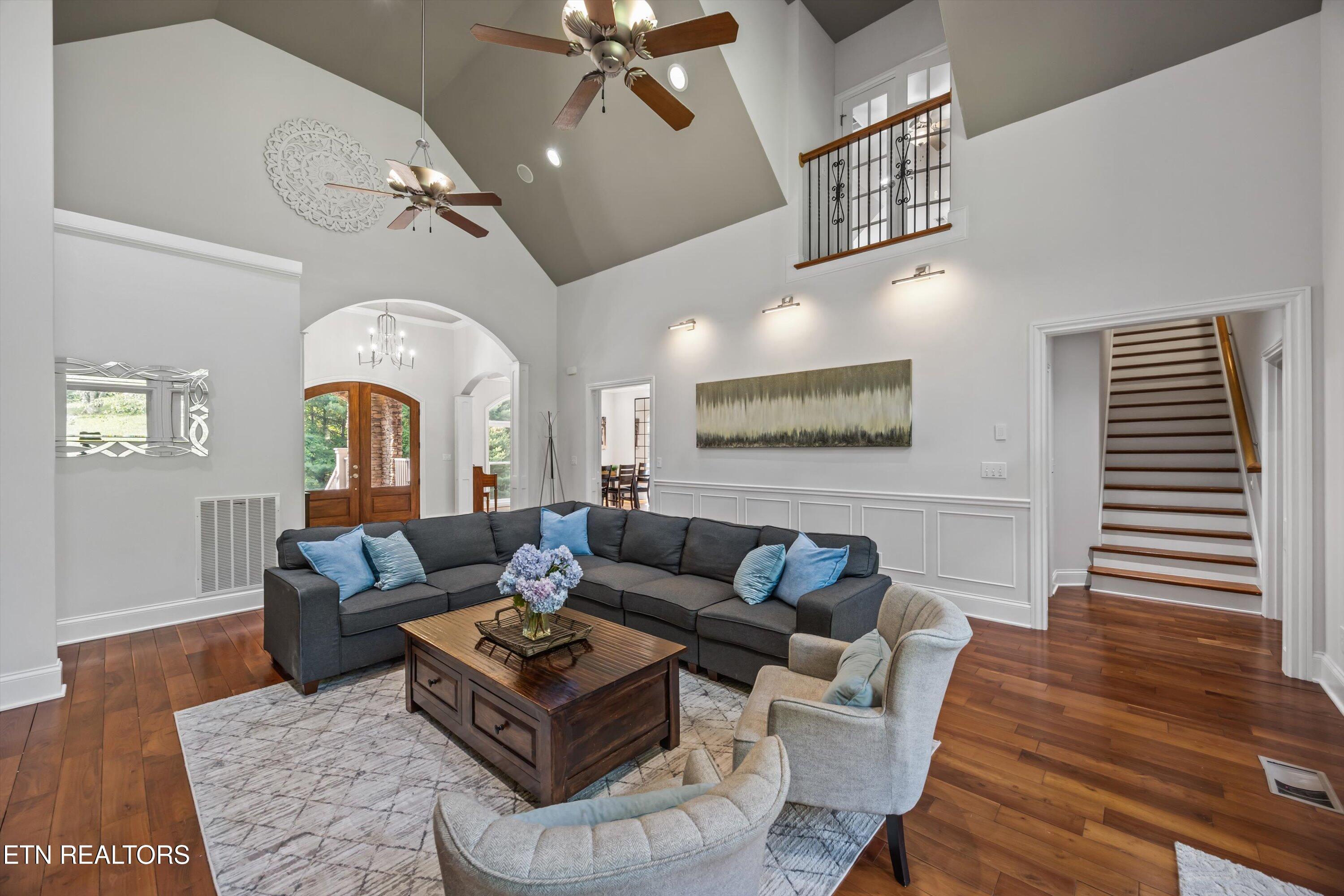 33 Riverside Drive Oak Ridge TN 37830