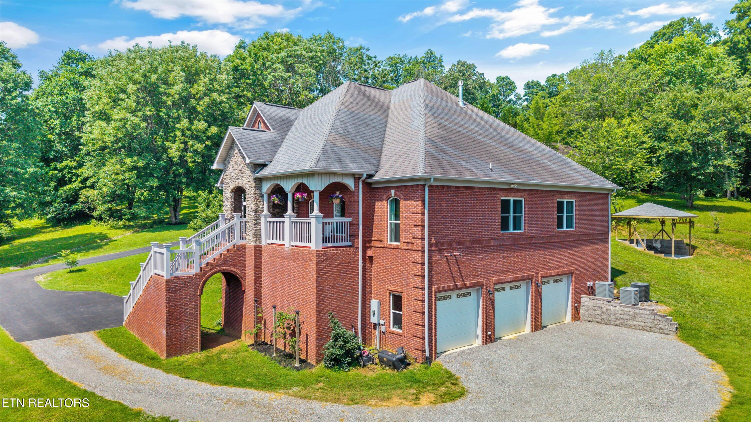 33 Riverside Drive Oak Ridge TN 37830