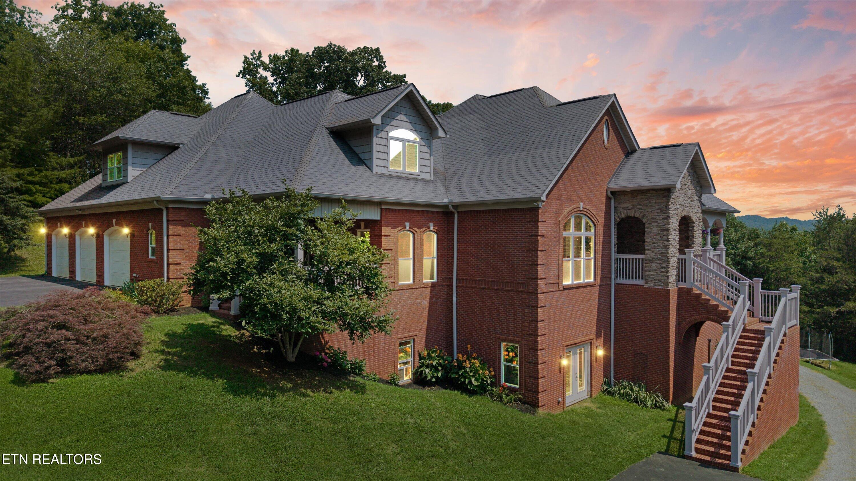 33 Riverside Drive Oak Ridge TN 37830