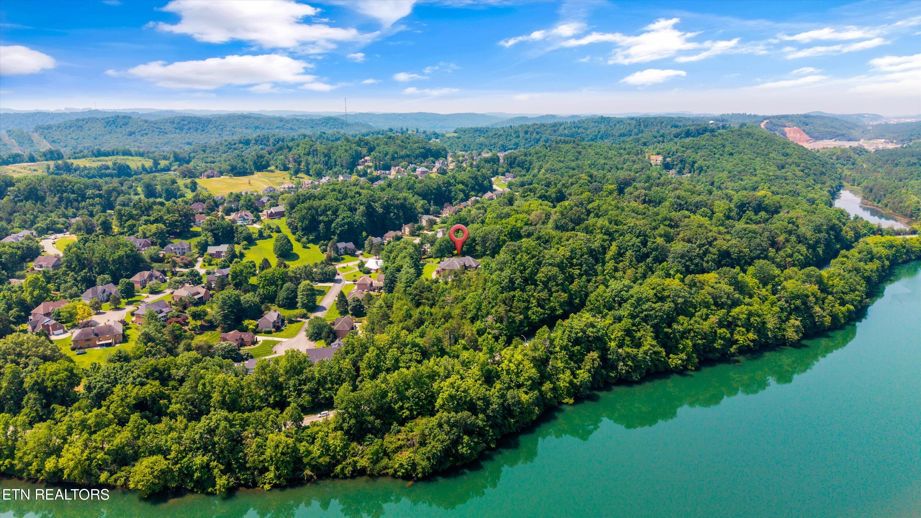 33 Riverside Drive Oak Ridge TN 37830