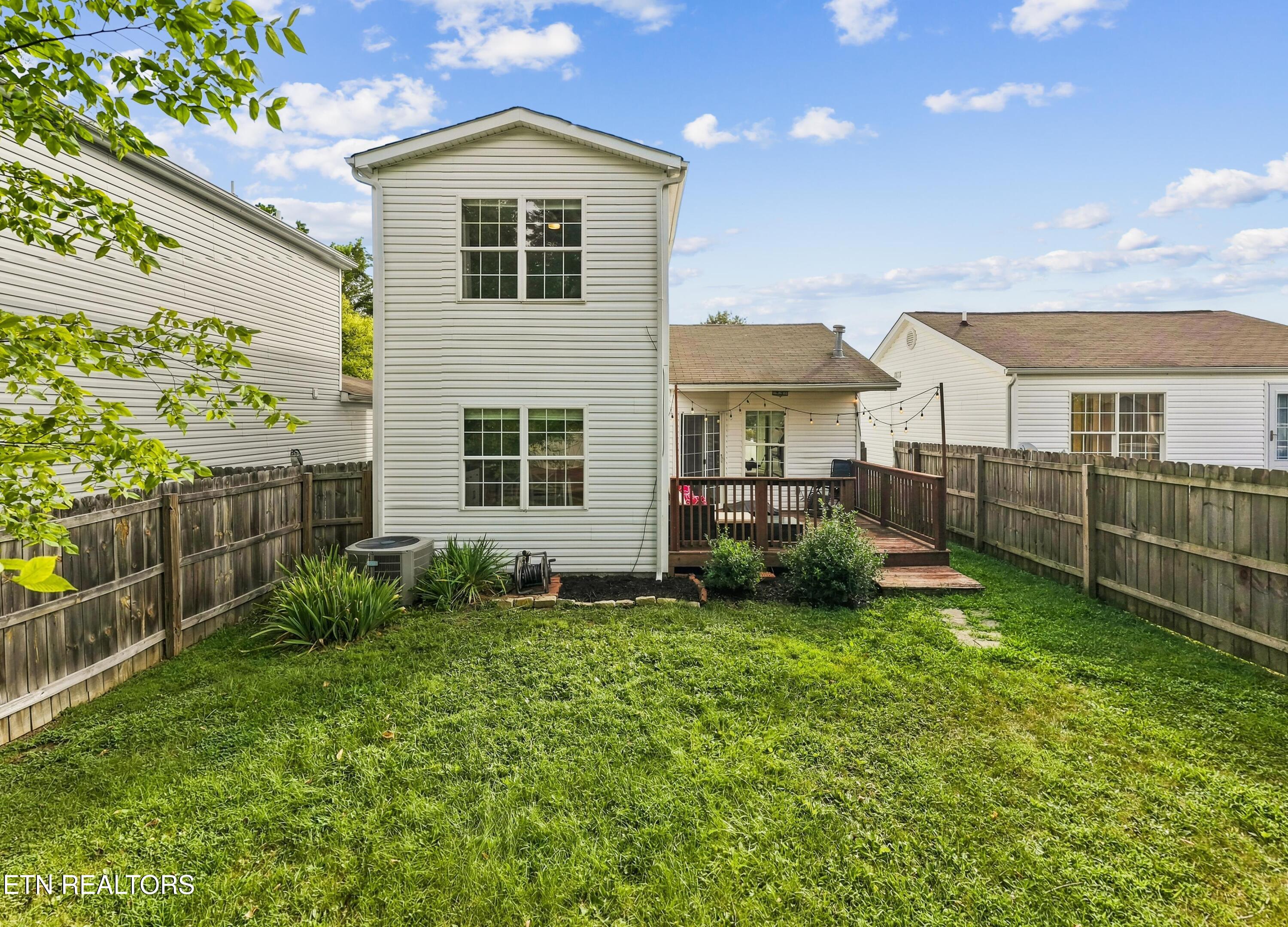 1729 Delmonte Way Knoxville TN 37932