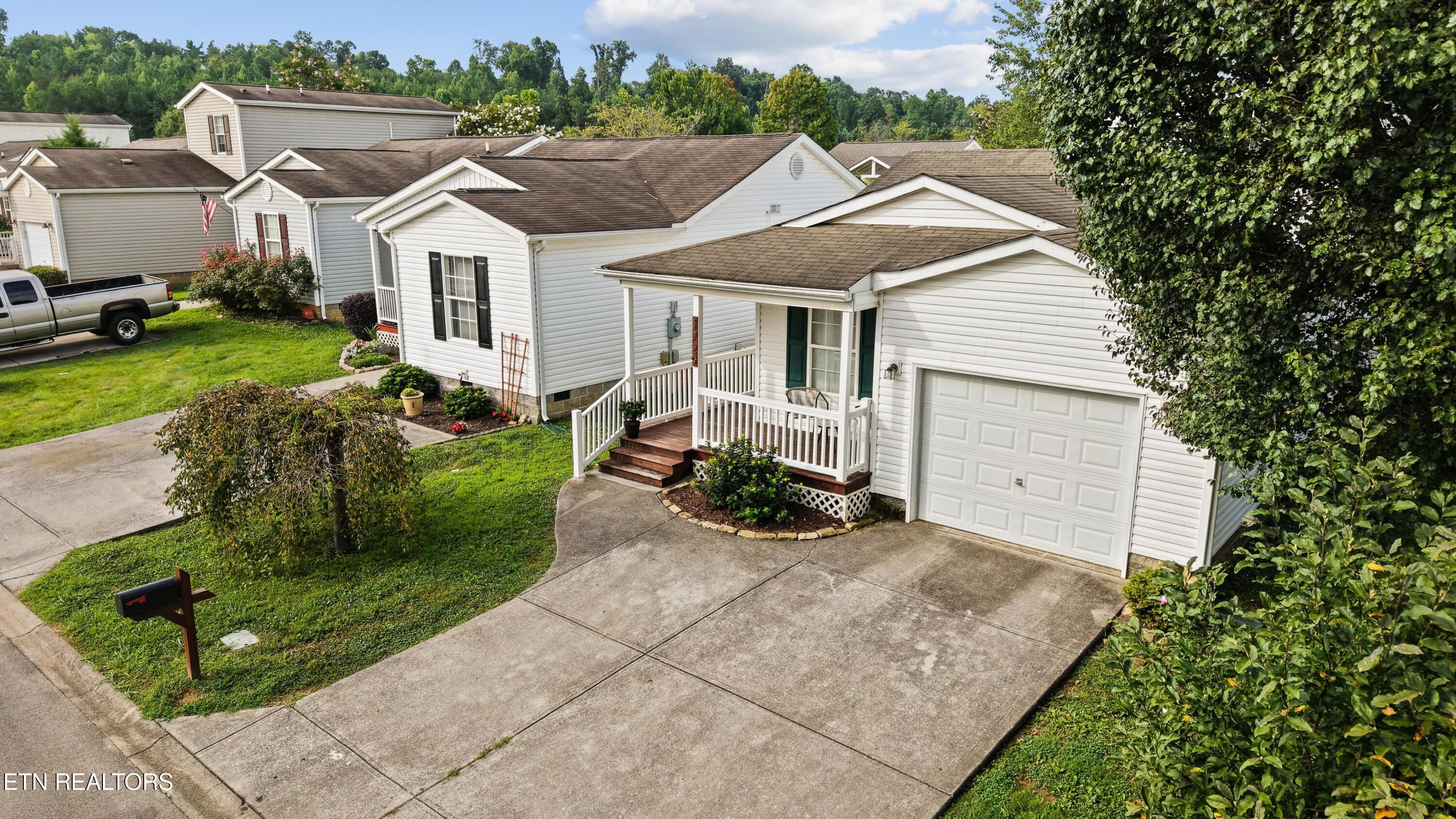 1729 Delmonte Way Knoxville TN 37932