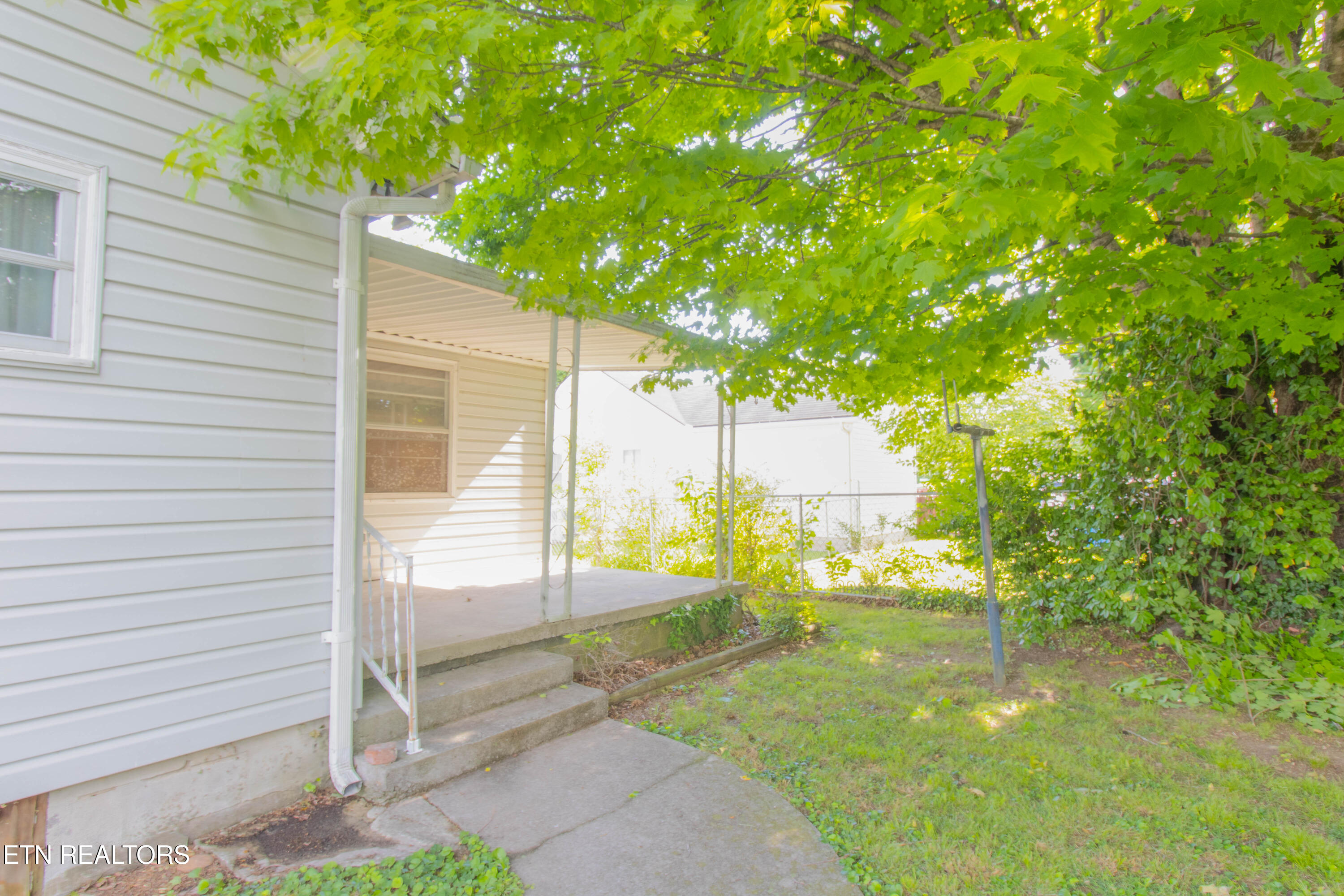 2419 Seymour Avenue Knoxville TN 37917