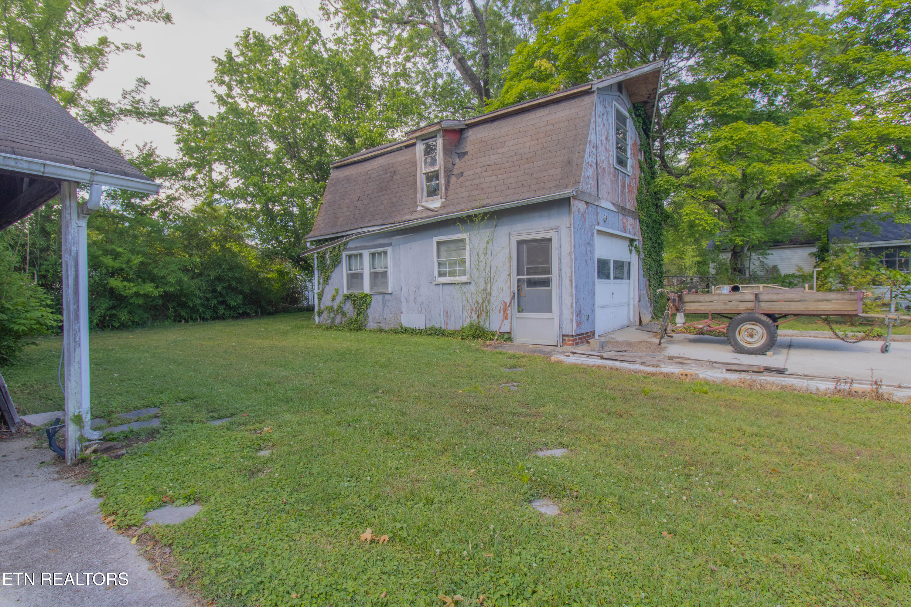 2419 Seymour Avenue Knoxville TN 37917