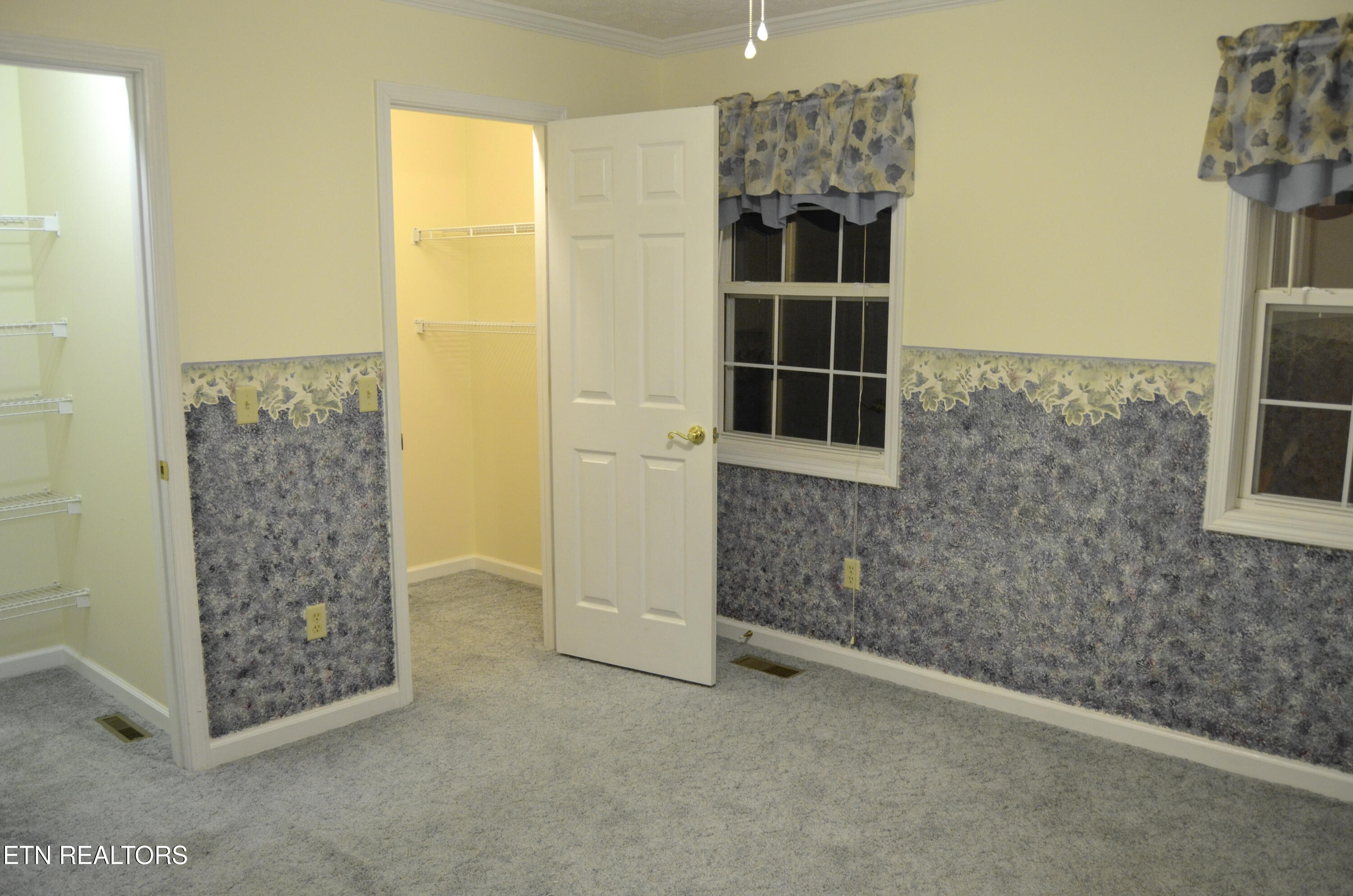 170 Pin Oak Lane Crossville TN 38555
