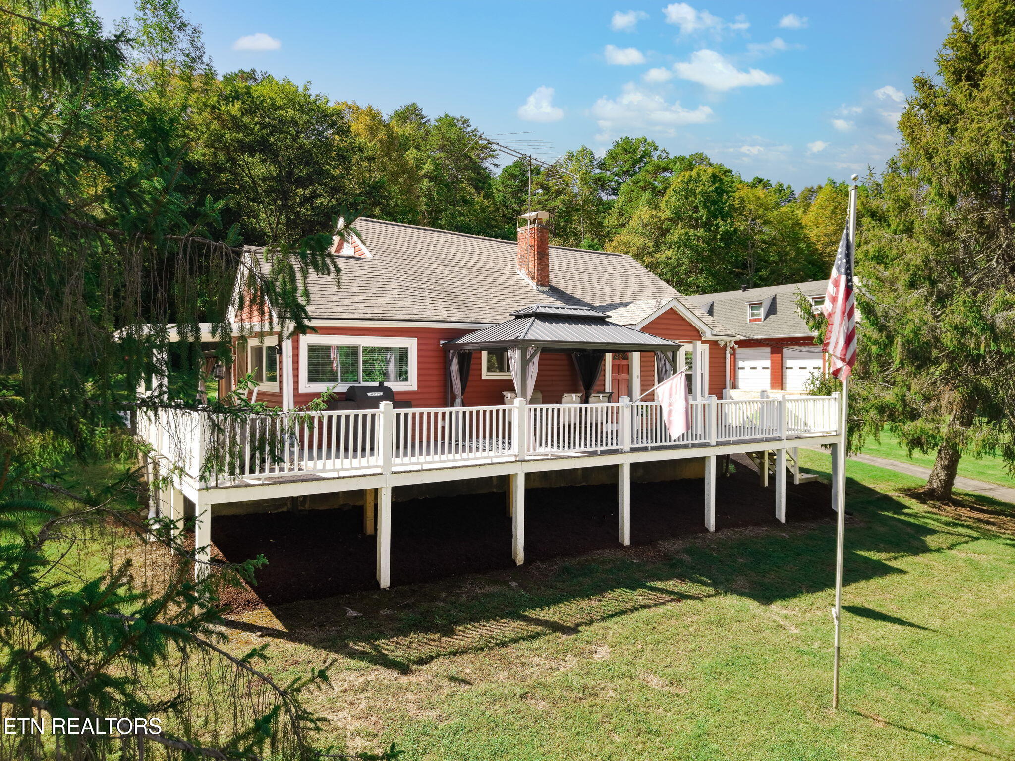 1527 Huckleberry Springs Road Knoxville TN 37914