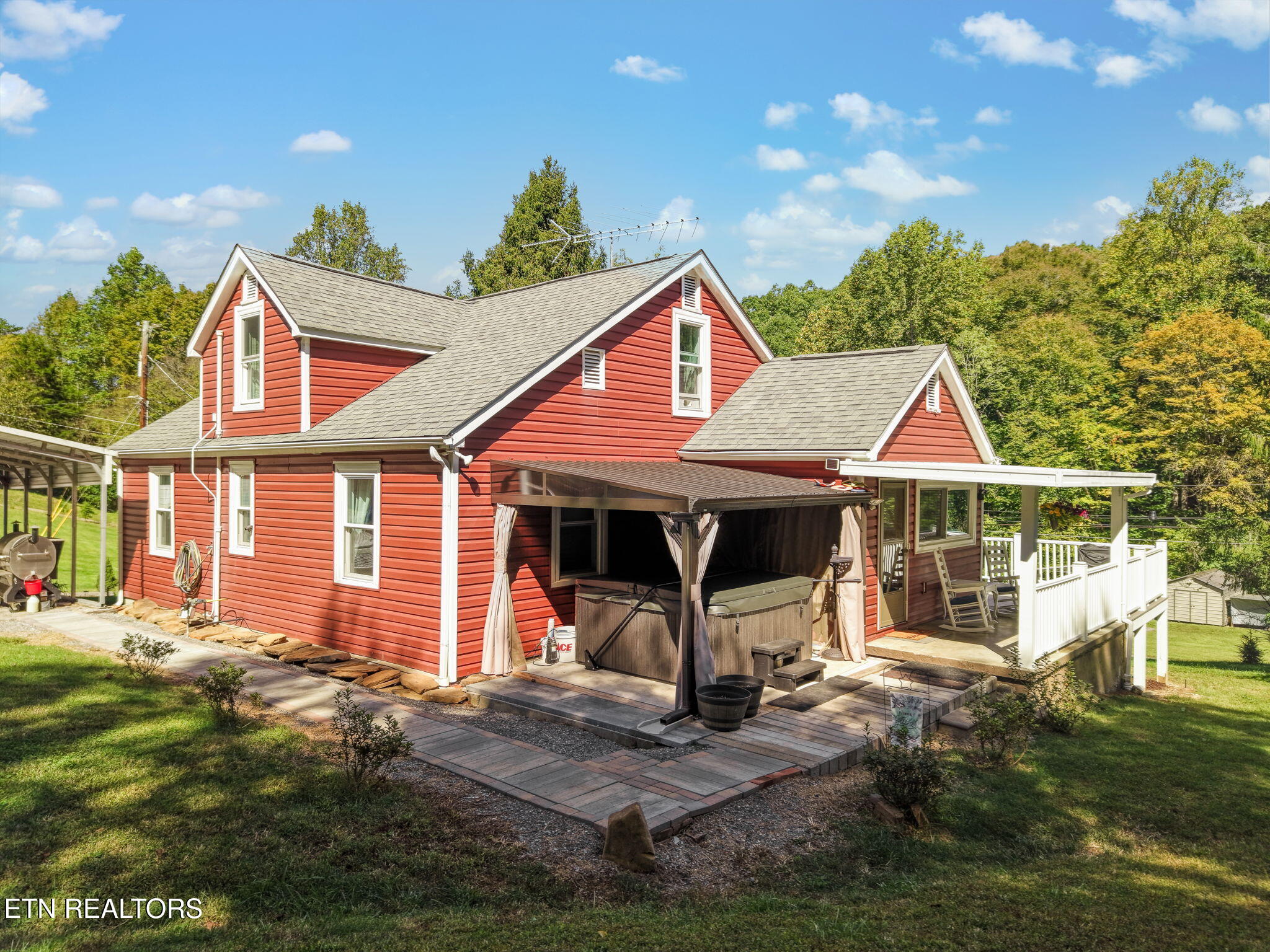1527 Huckleberry Springs Road Knoxville TN 37914