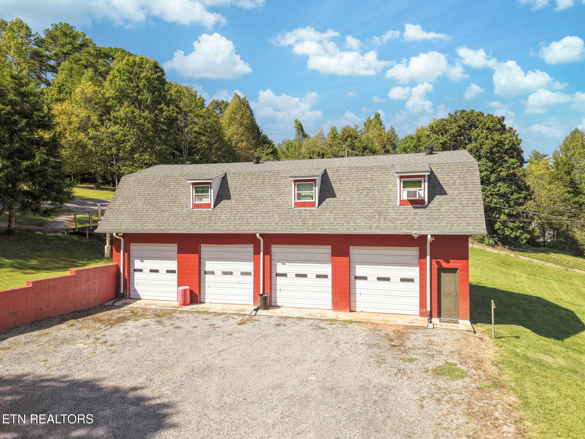 1527 Huckleberry Springs Road Knoxville TN 37914