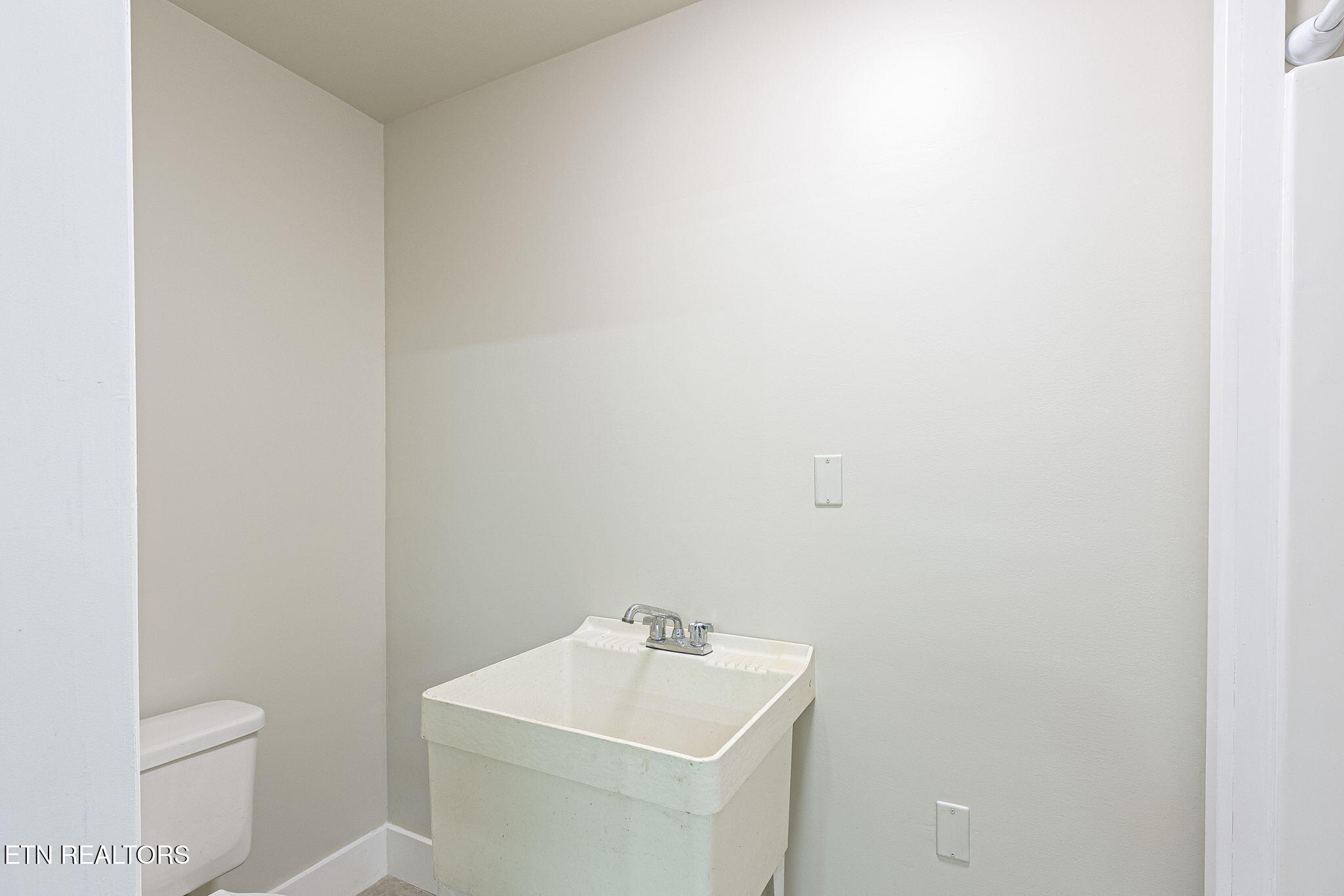 1527 Huckleberry Springs Road Knoxville TN 37914