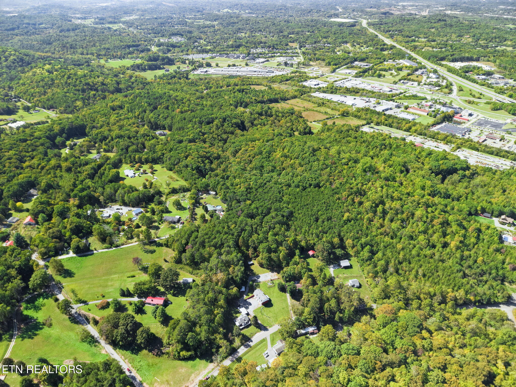 1527 Huckleberry Springs Road Knoxville TN 37914