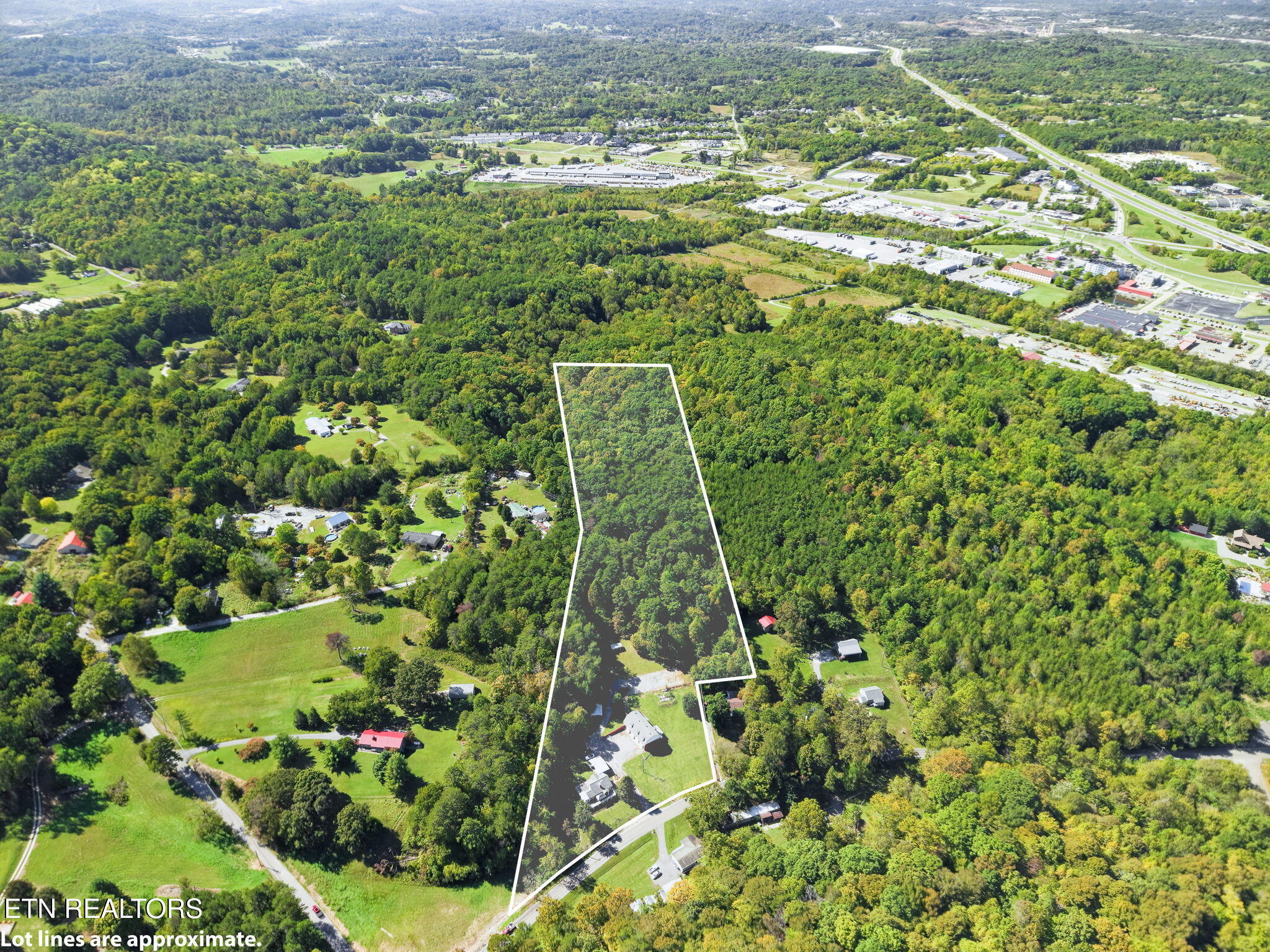 1527 Huckleberry Springs Road Knoxville TN 37914