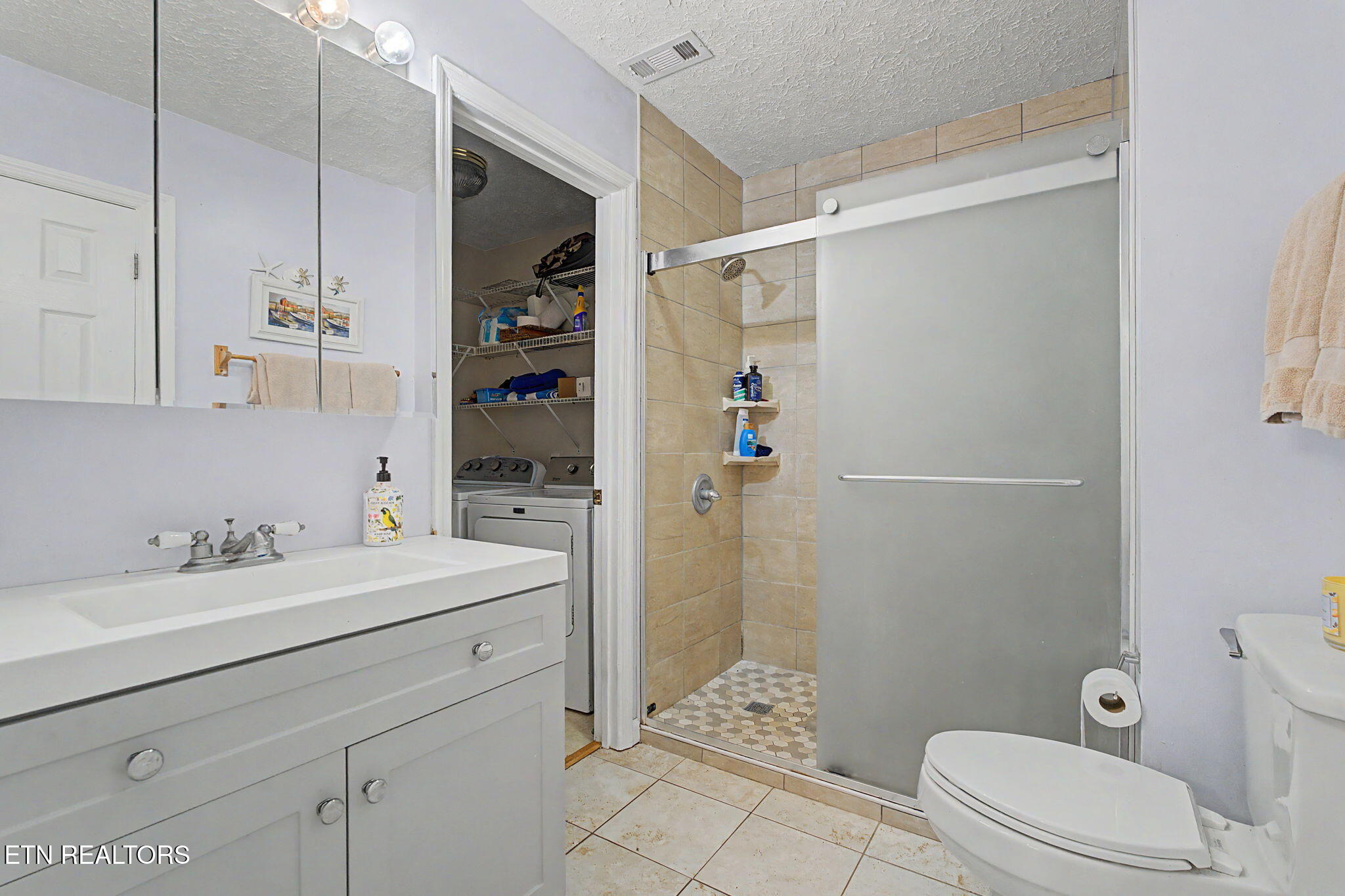 4246 Meadow Circle Kodak TN 37764