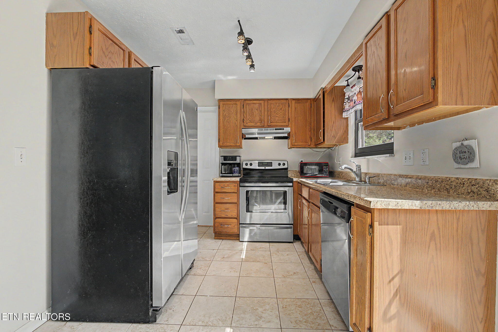 4246 Meadow Circle Kodak TN 37764