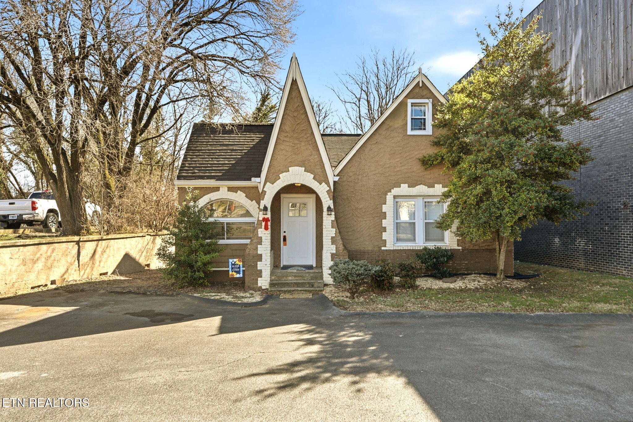 3820 Sutherland Avenue Knoxville TN 37919