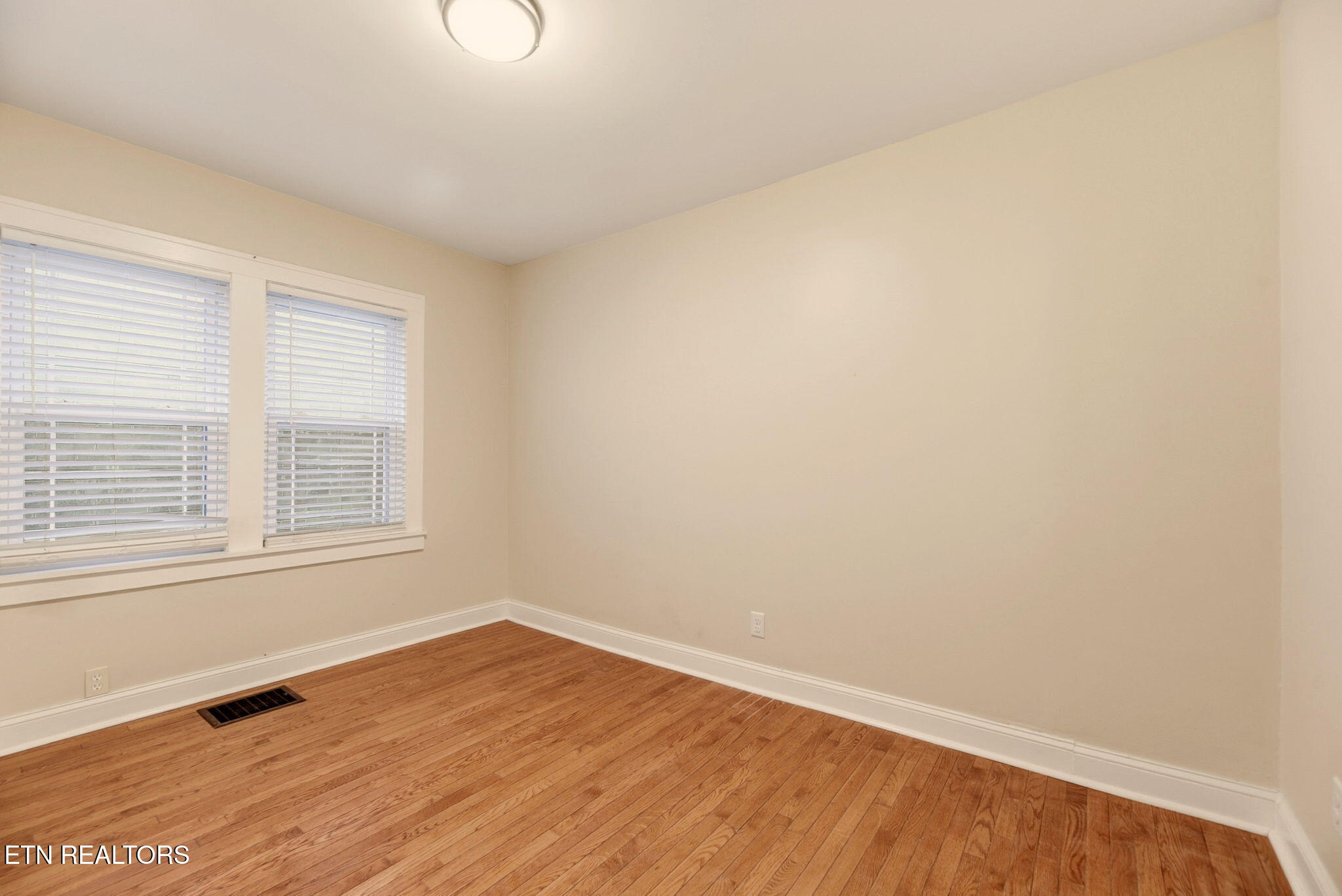 3820 Sutherland Avenue Knoxville TN 37919
