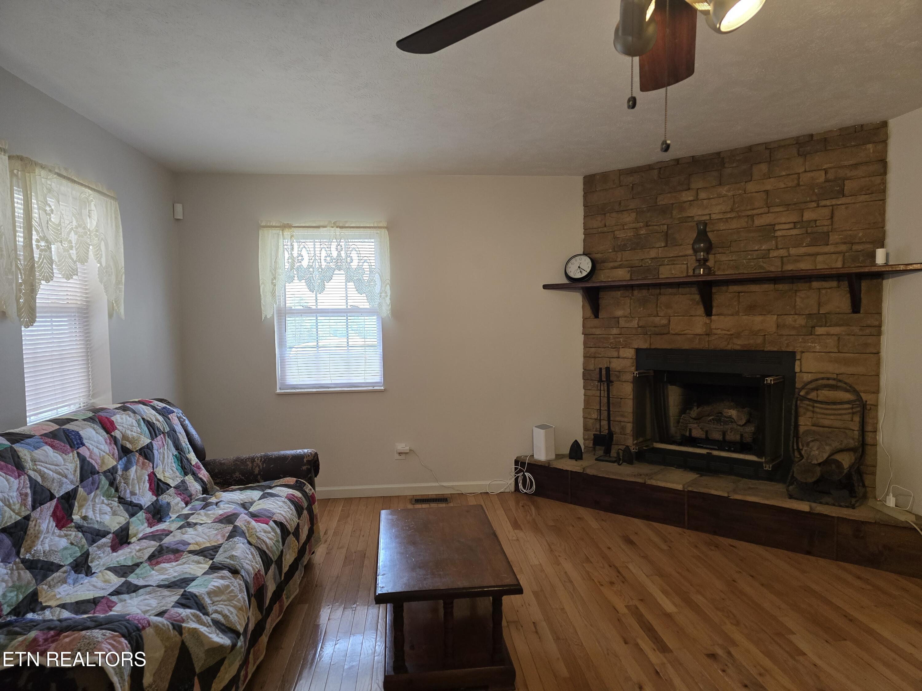 332 Sleepy Hollow Road Sneedville TN 37869