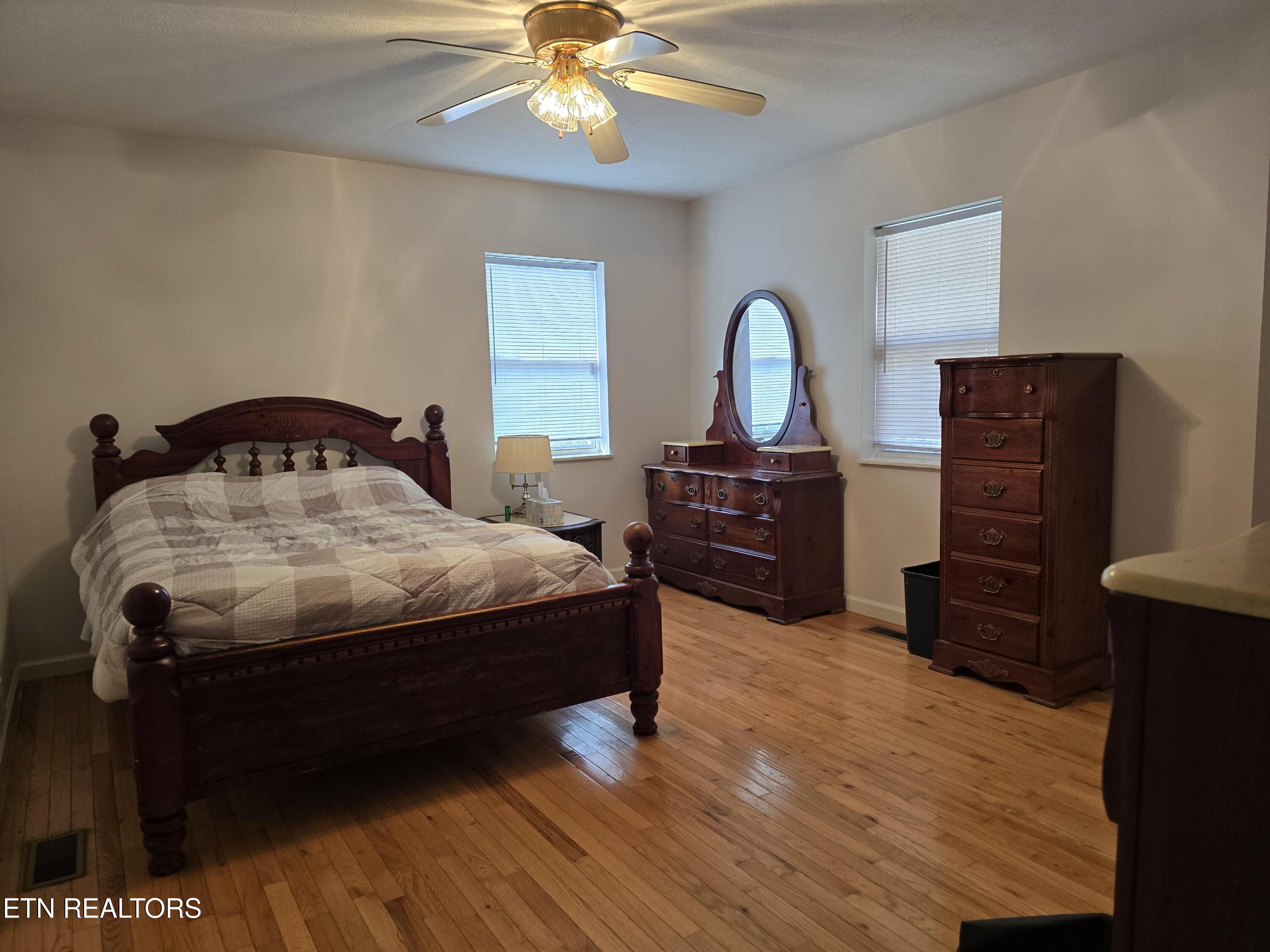 332 Sleepy Hollow Road Sneedville TN 37869