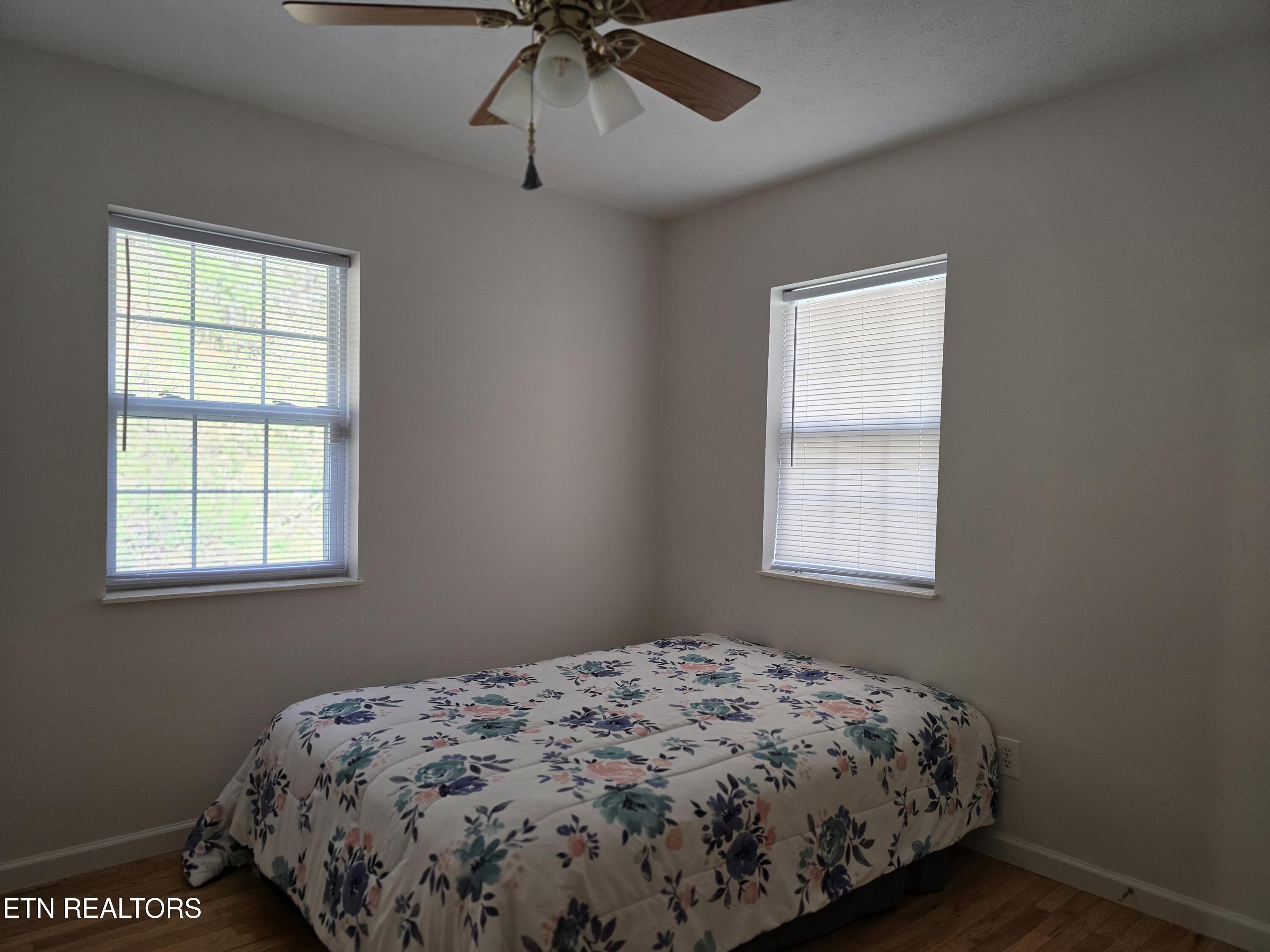 332 Sleepy Hollow Road Sneedville TN 37869
