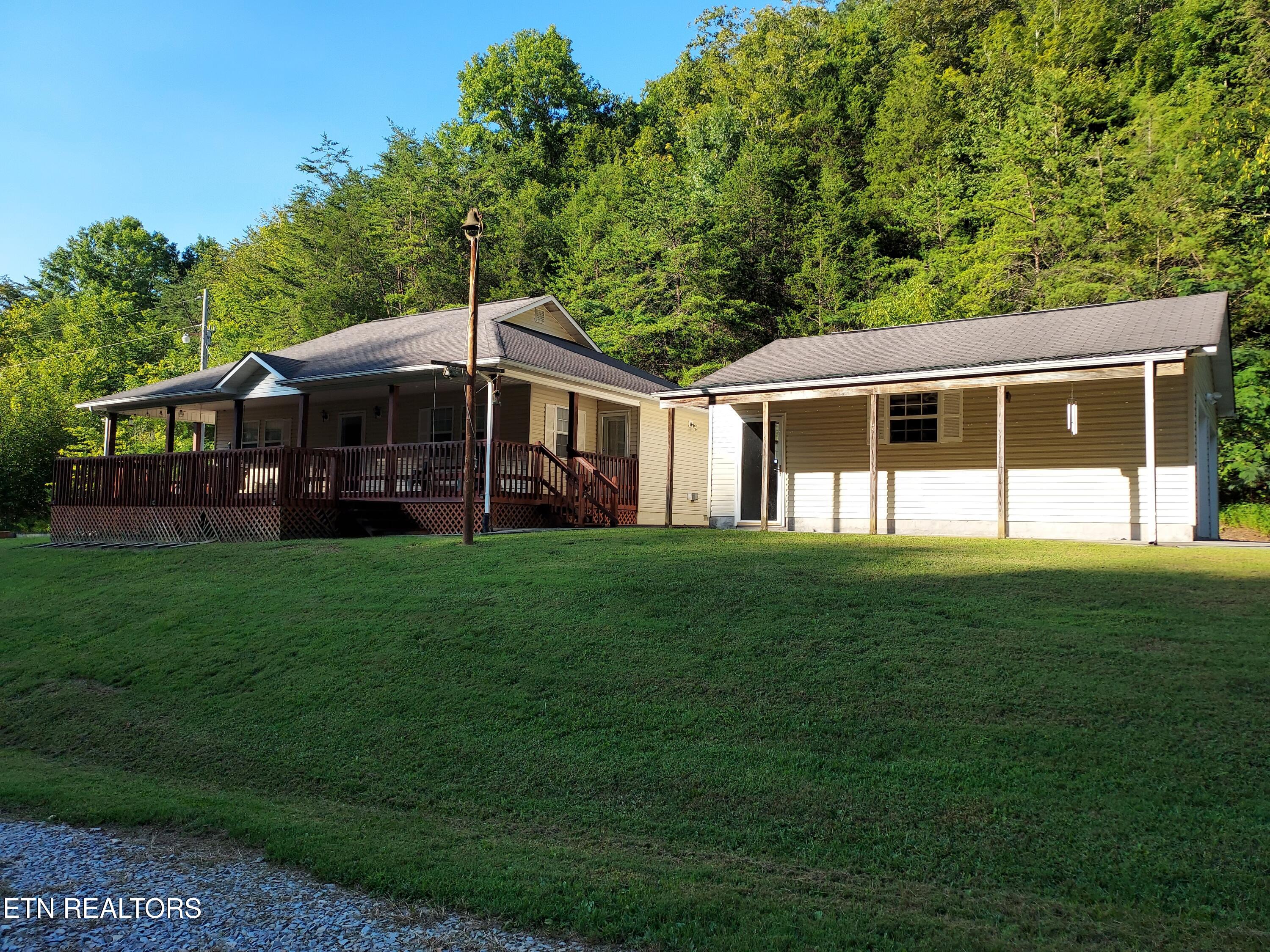 332 Sleepy Hollow Road Sneedville TN 37869