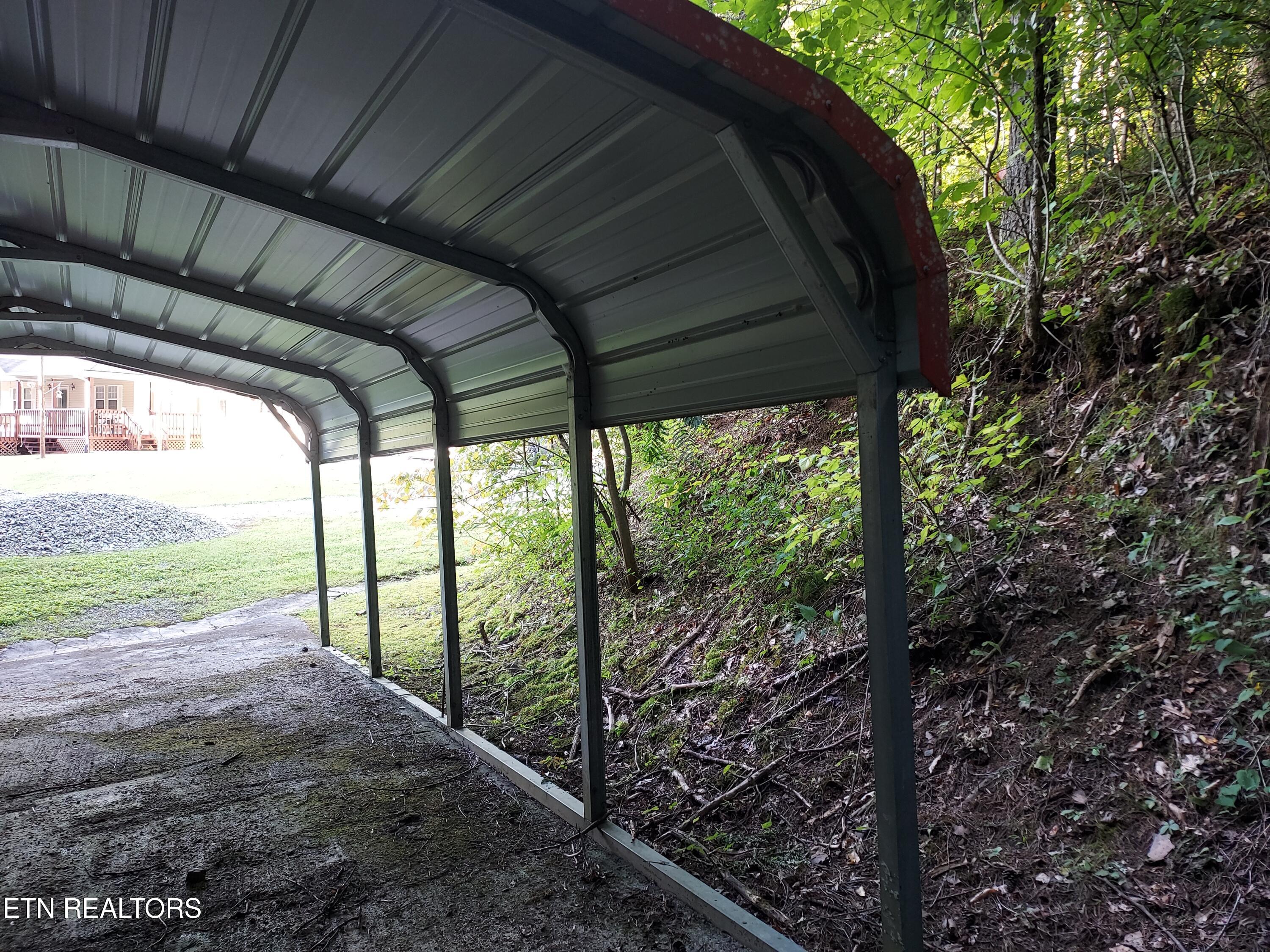 332 Sleepy Hollow Road Sneedville TN 37869