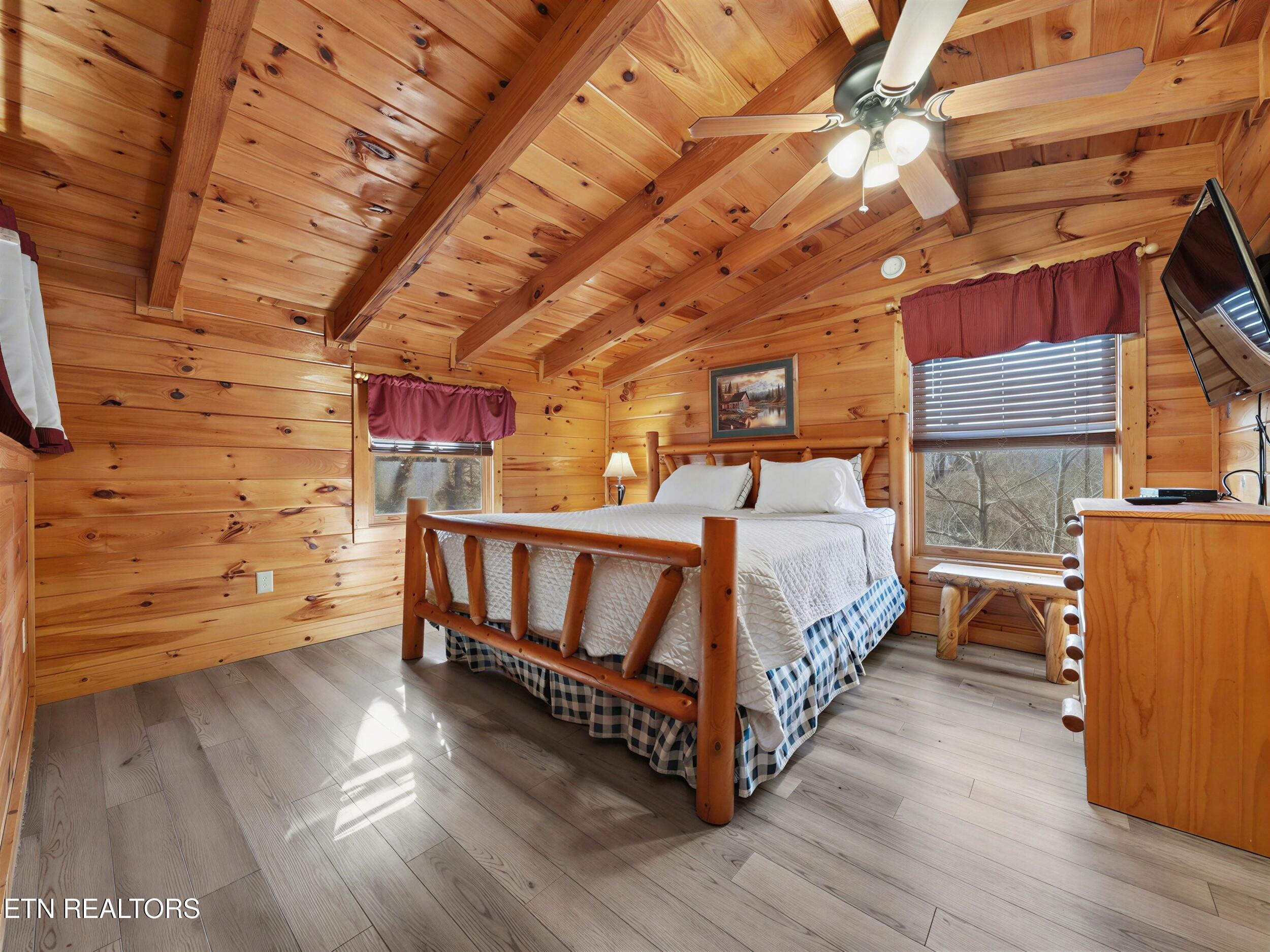 952 Iron Mountain Road Sevierville TN 37863