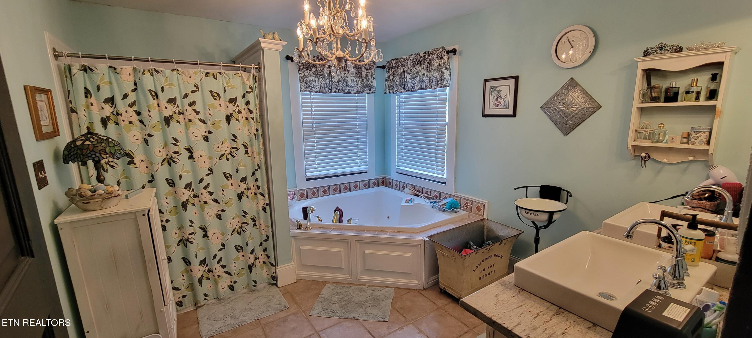 9003 Hill Road Knoxville TN 37938